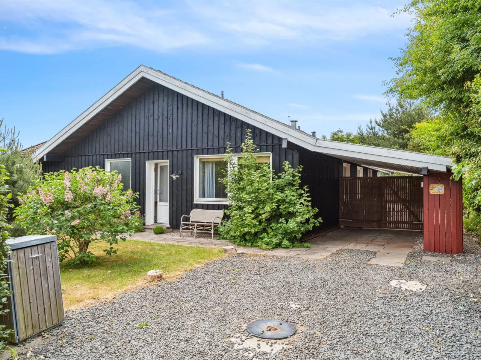 "Tonia" - 290m from the sea