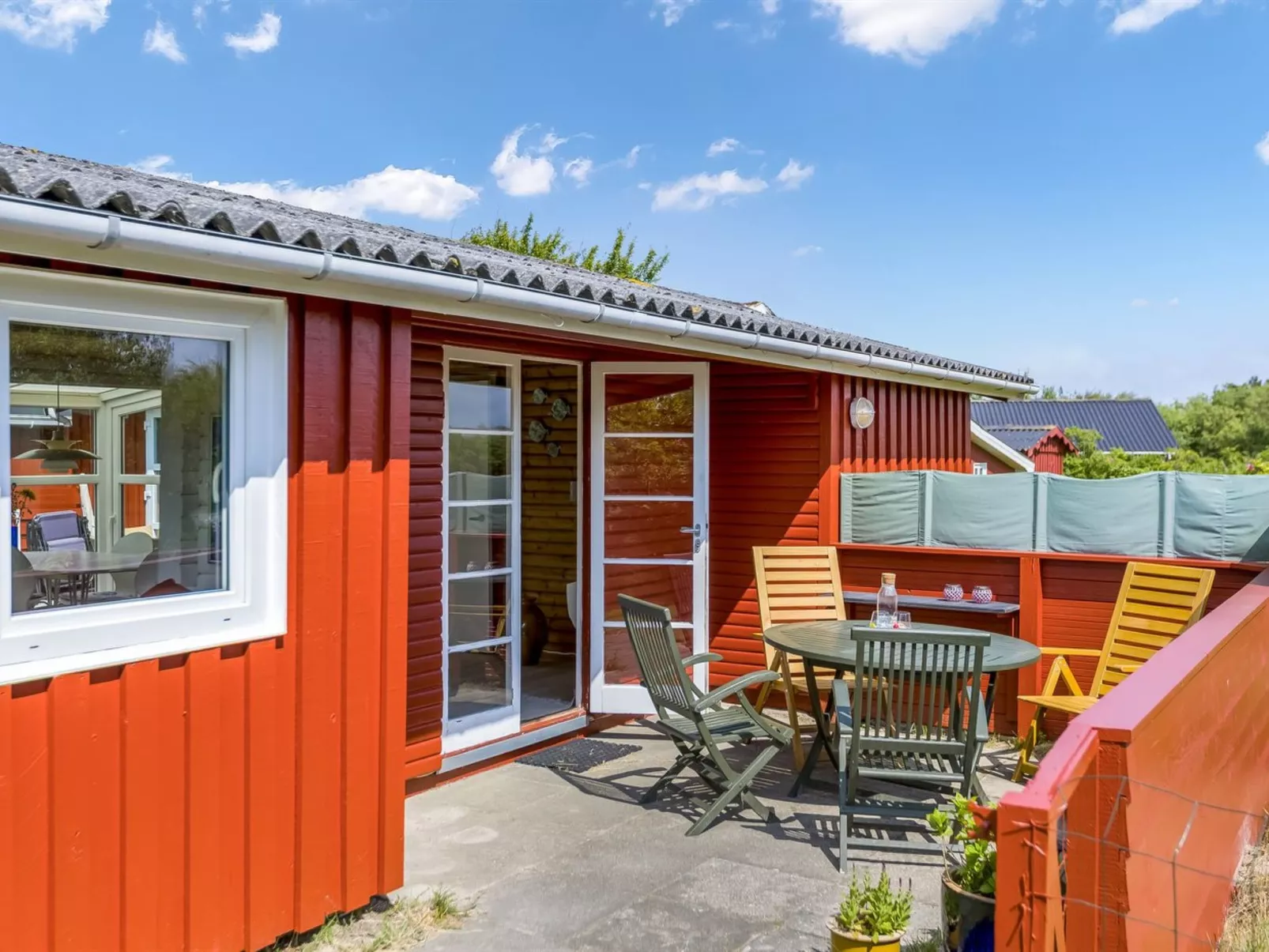 "Winald" - 500m from the sea