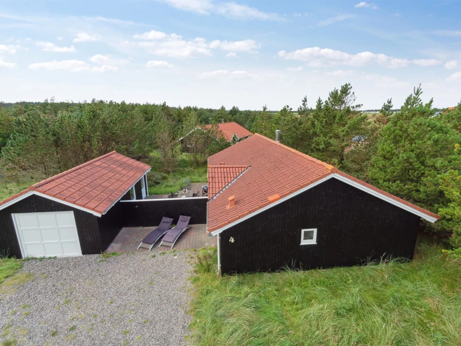 "Henkil" - 700m from the sea