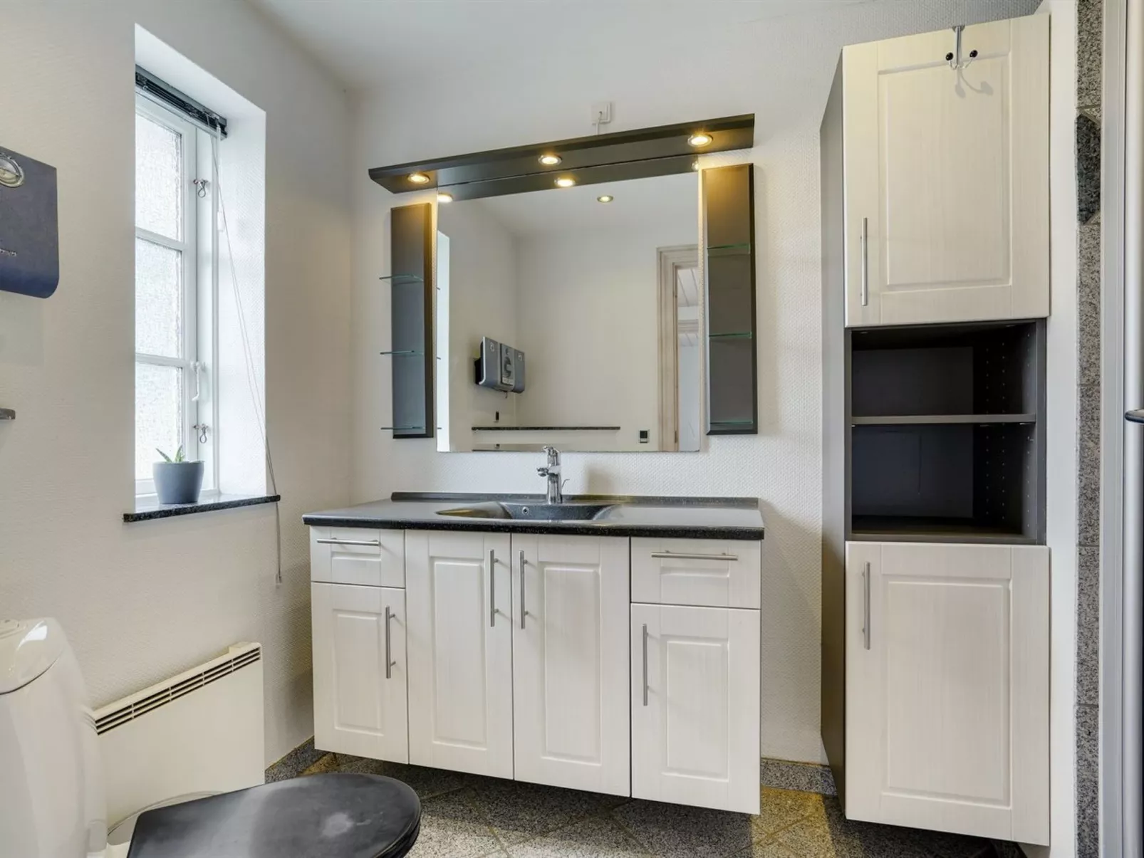 "Nana" - 4km from the sea