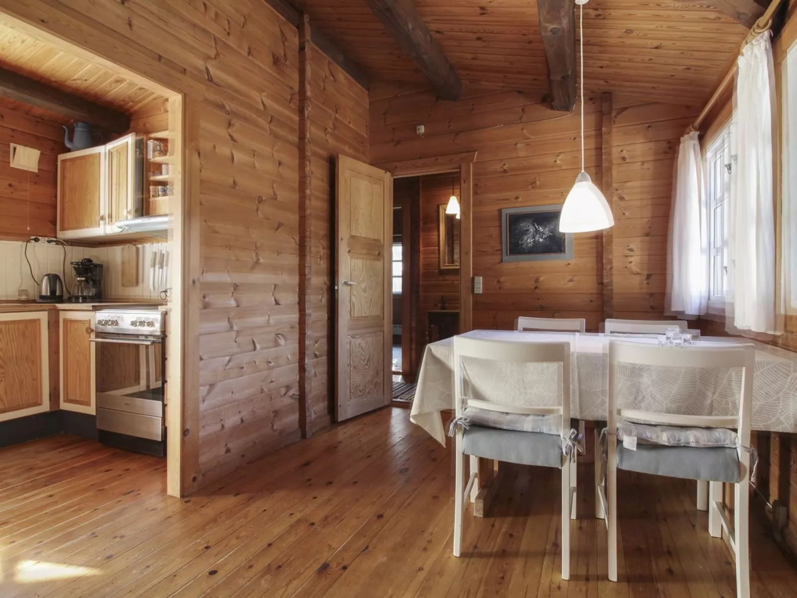 "Olin" - 600m from the sea