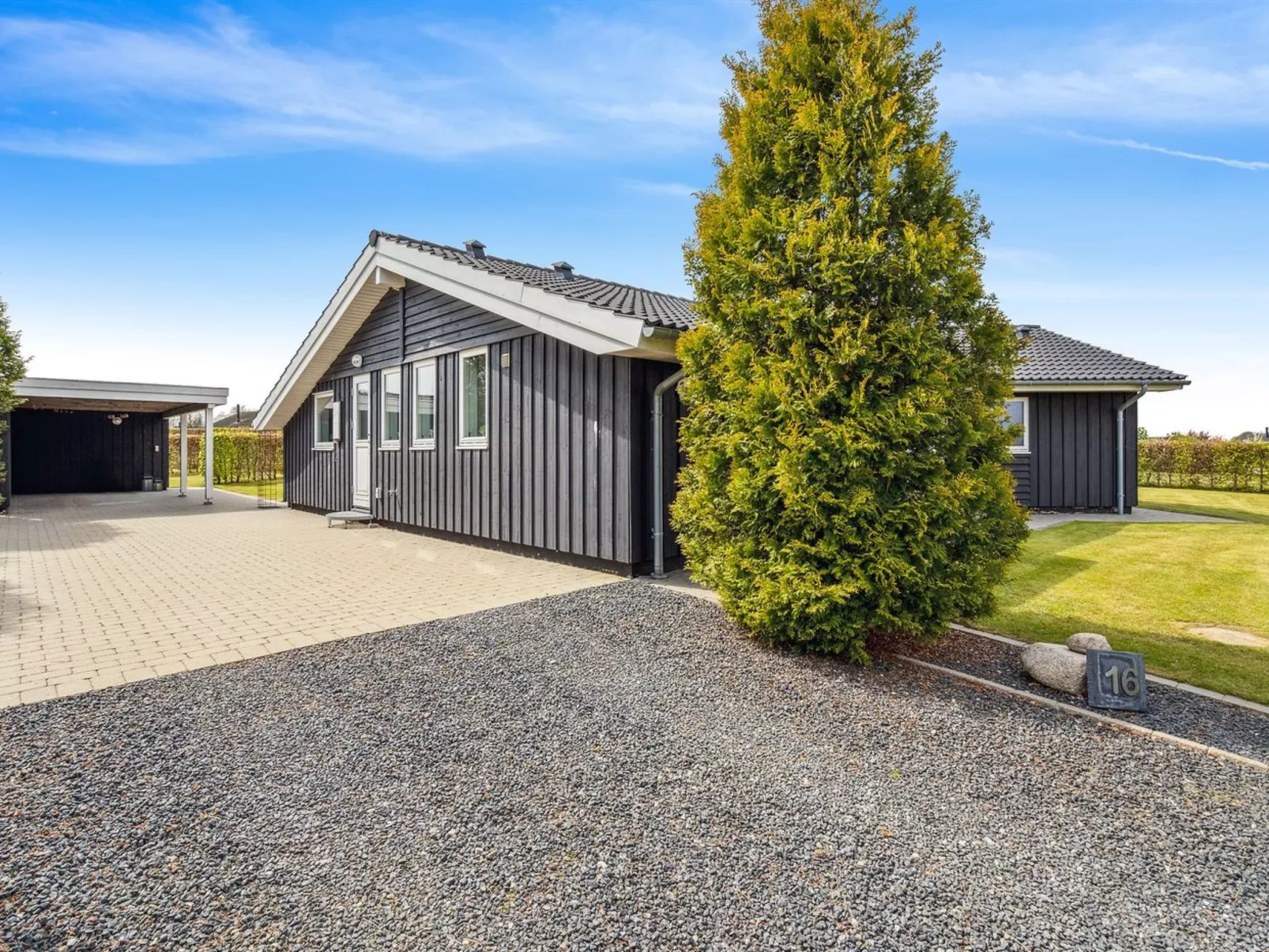 "Arnod" - 400m from the sea