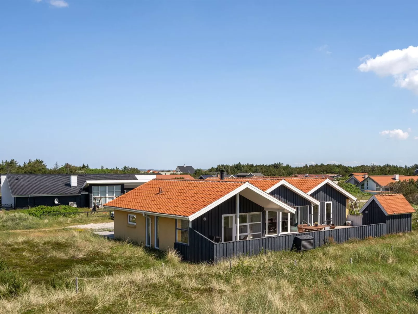 "Milena" - 600m from the sea