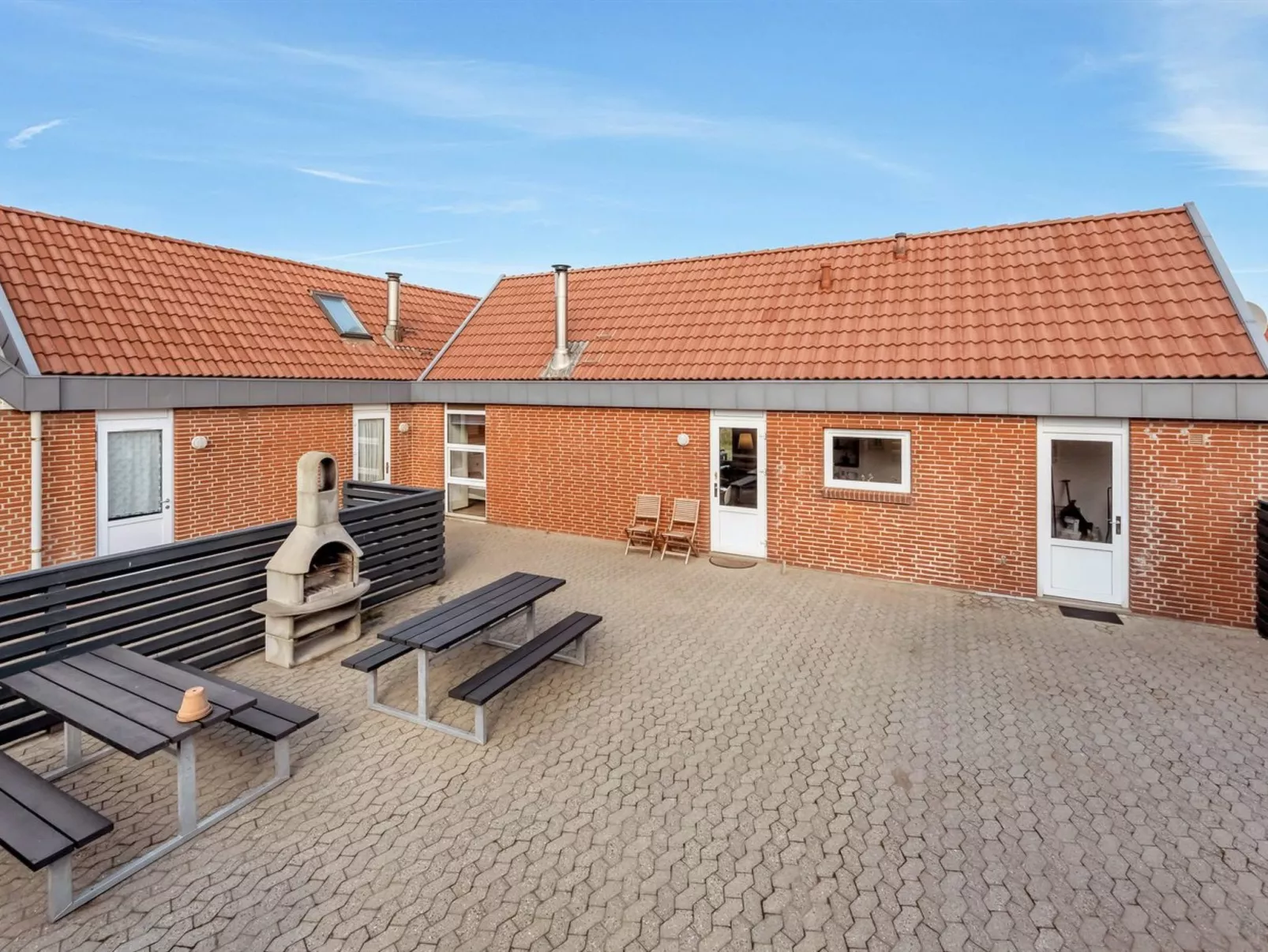 "Teresia" - 600m from the sea