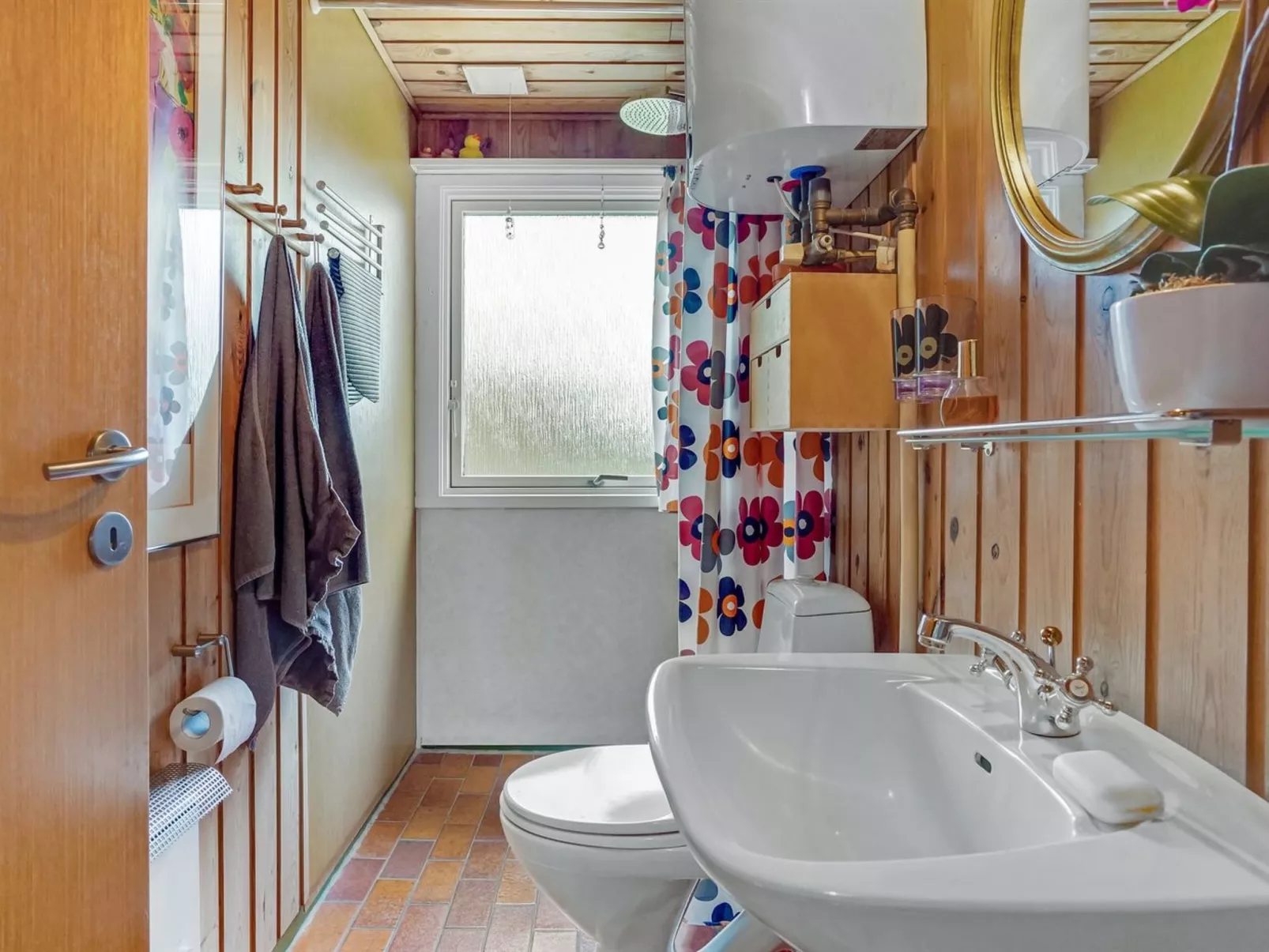 "Kathaline" - 3.4km from the sea