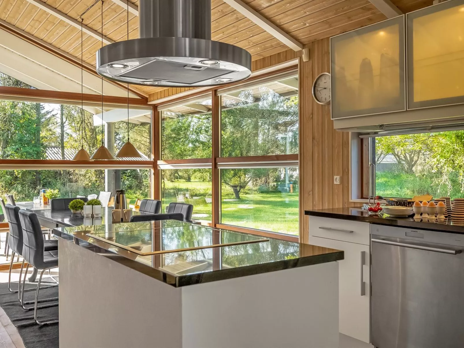 "Emeli" - 1.3km from the sea