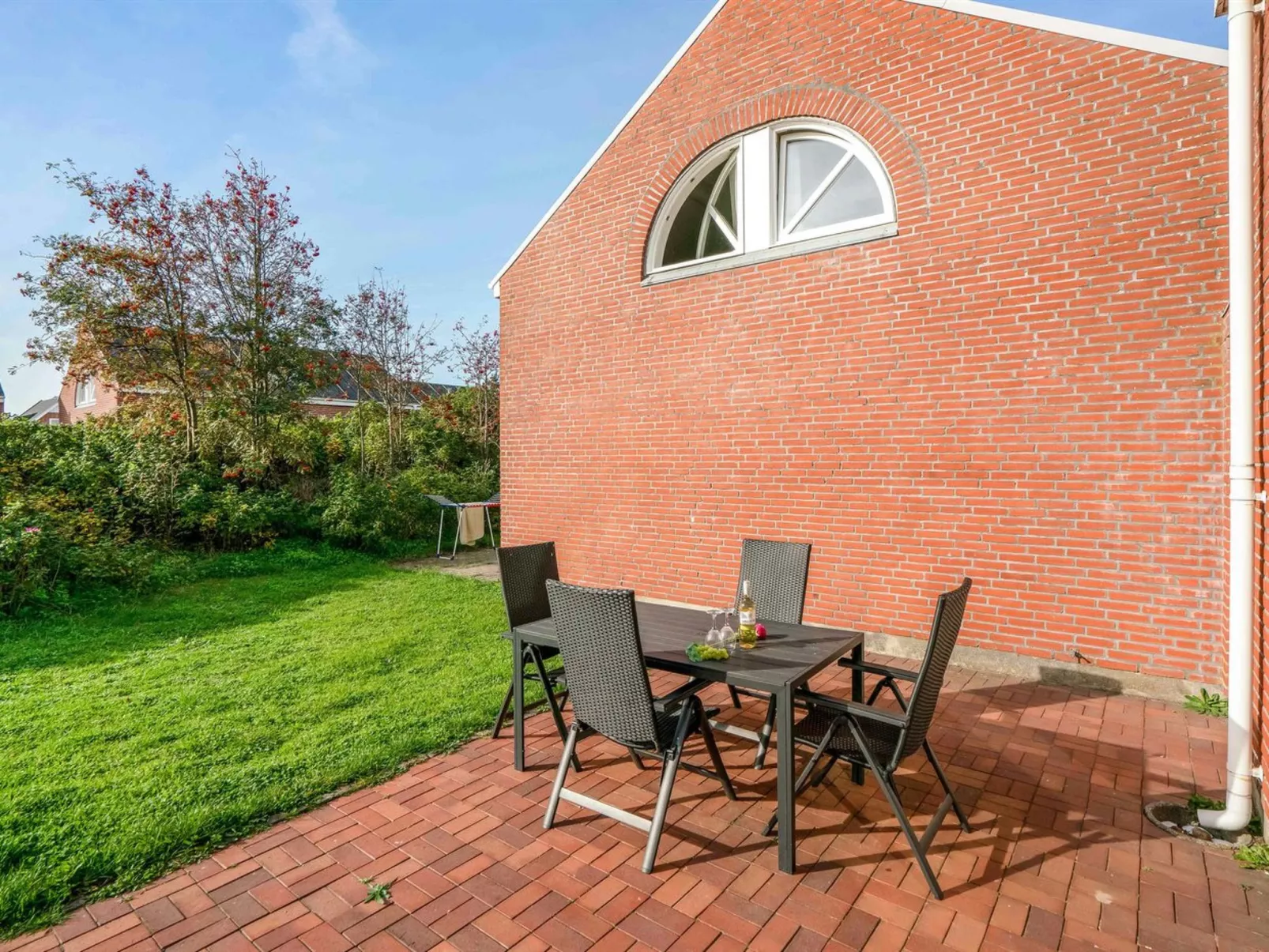 "Palni" - 2.3km from the sea - Buiten
