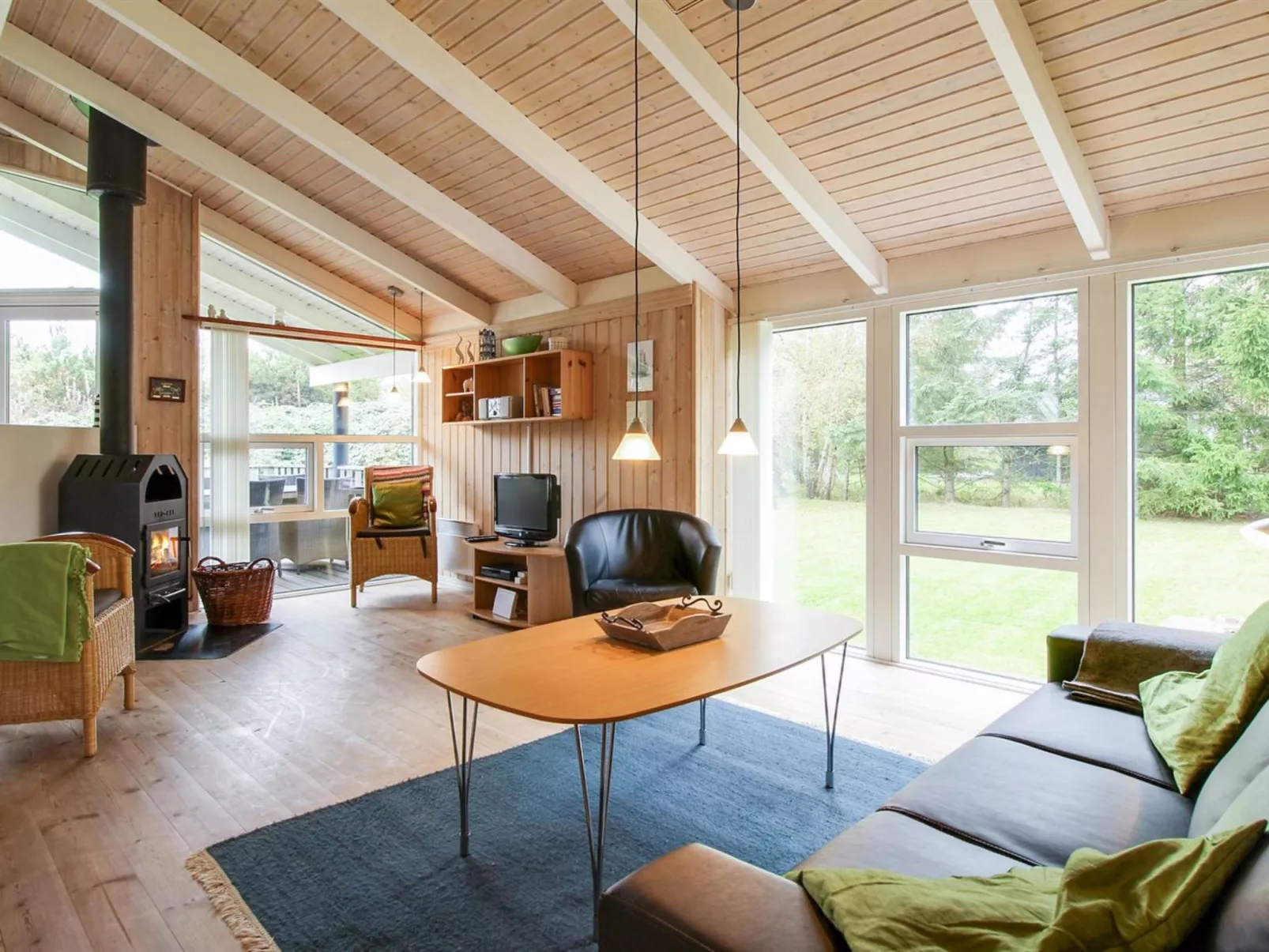 "Danika" - 800m from the sea