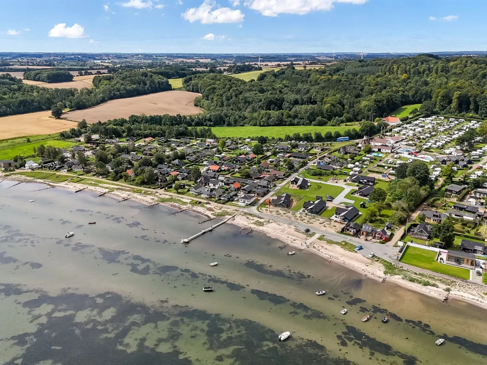 "Eino" - 30m from the sea