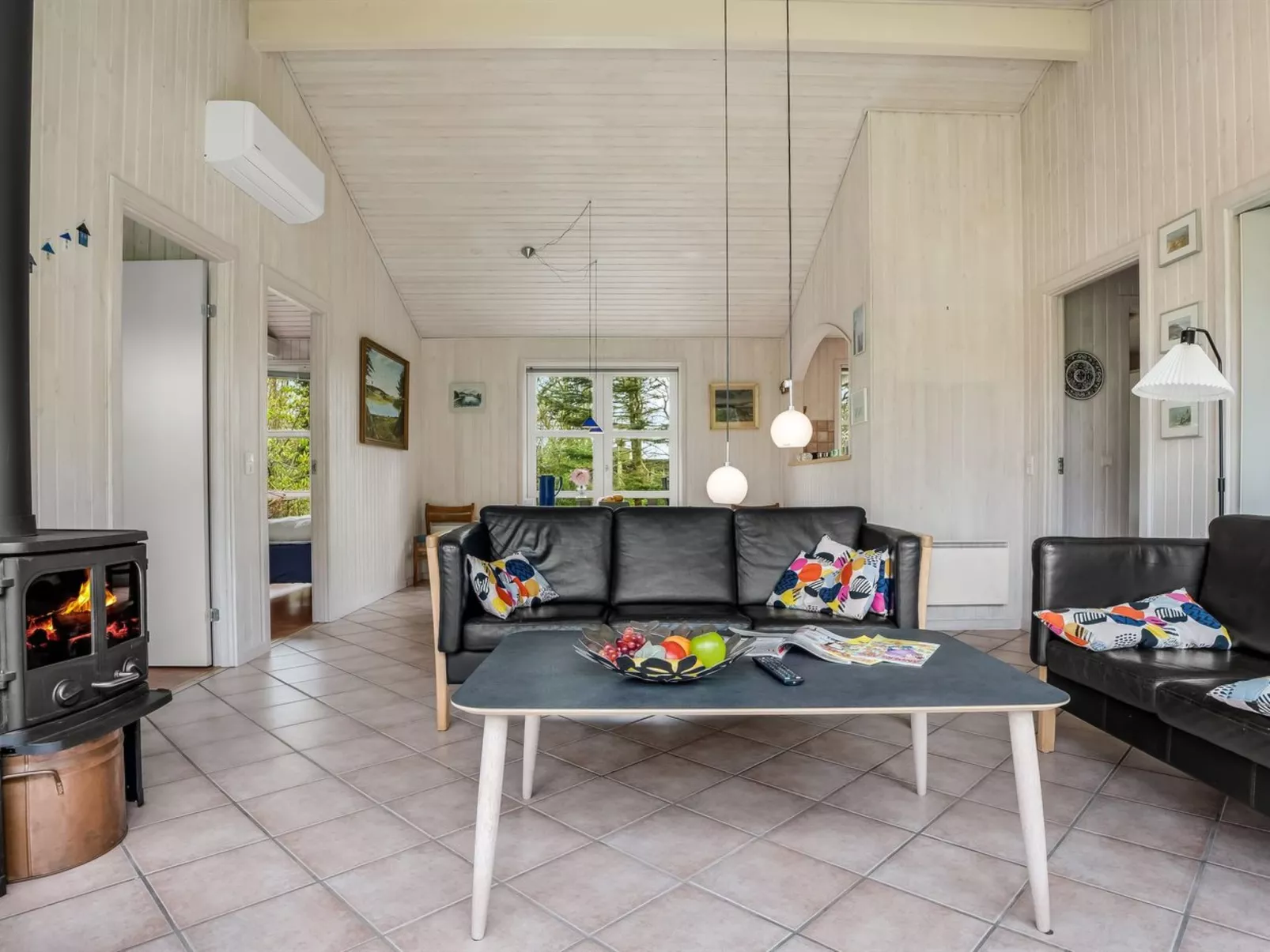 "Hauke" - 478m from the sea-Binnen