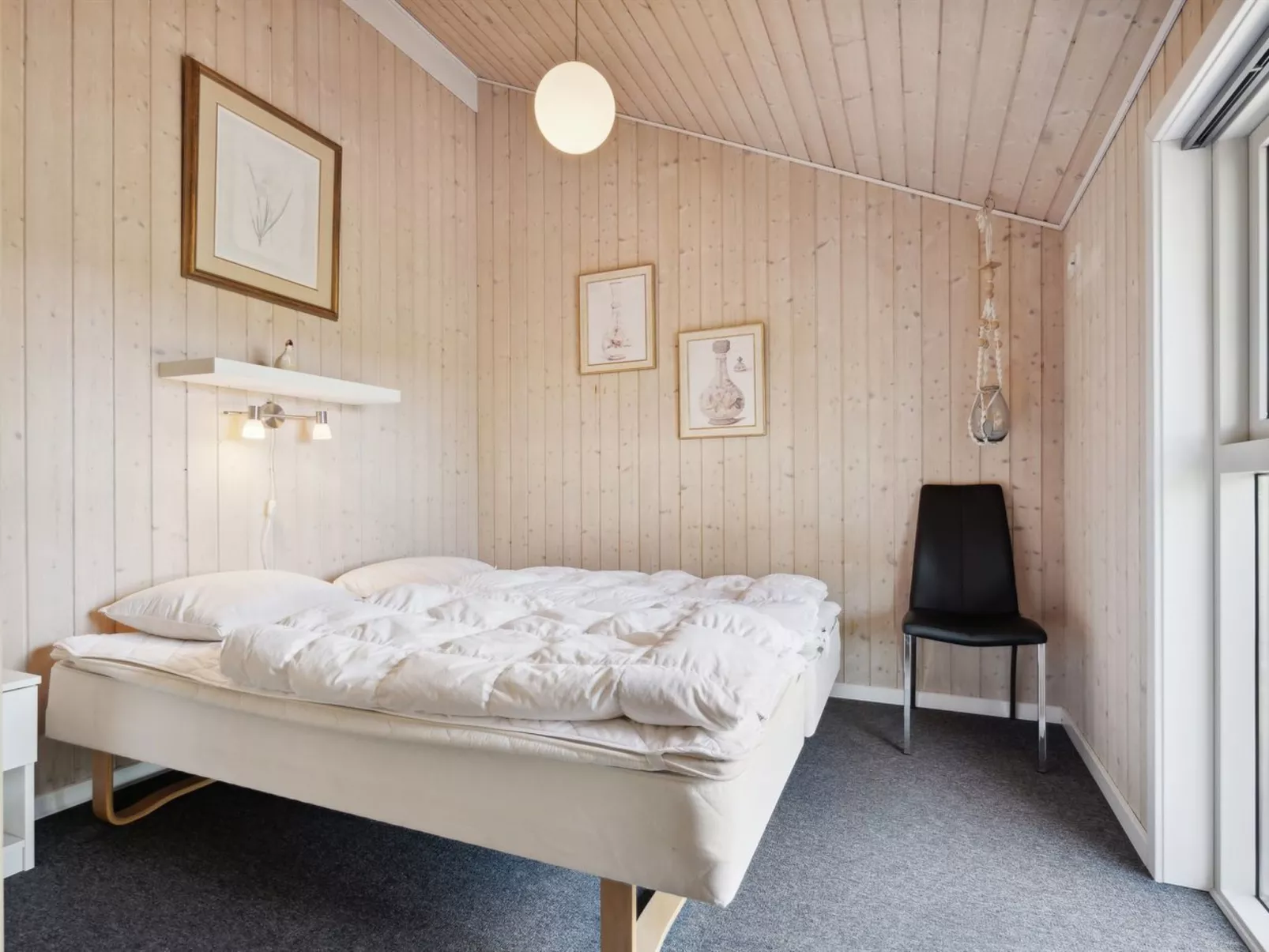 "Athalia" - 2.4km from the sea