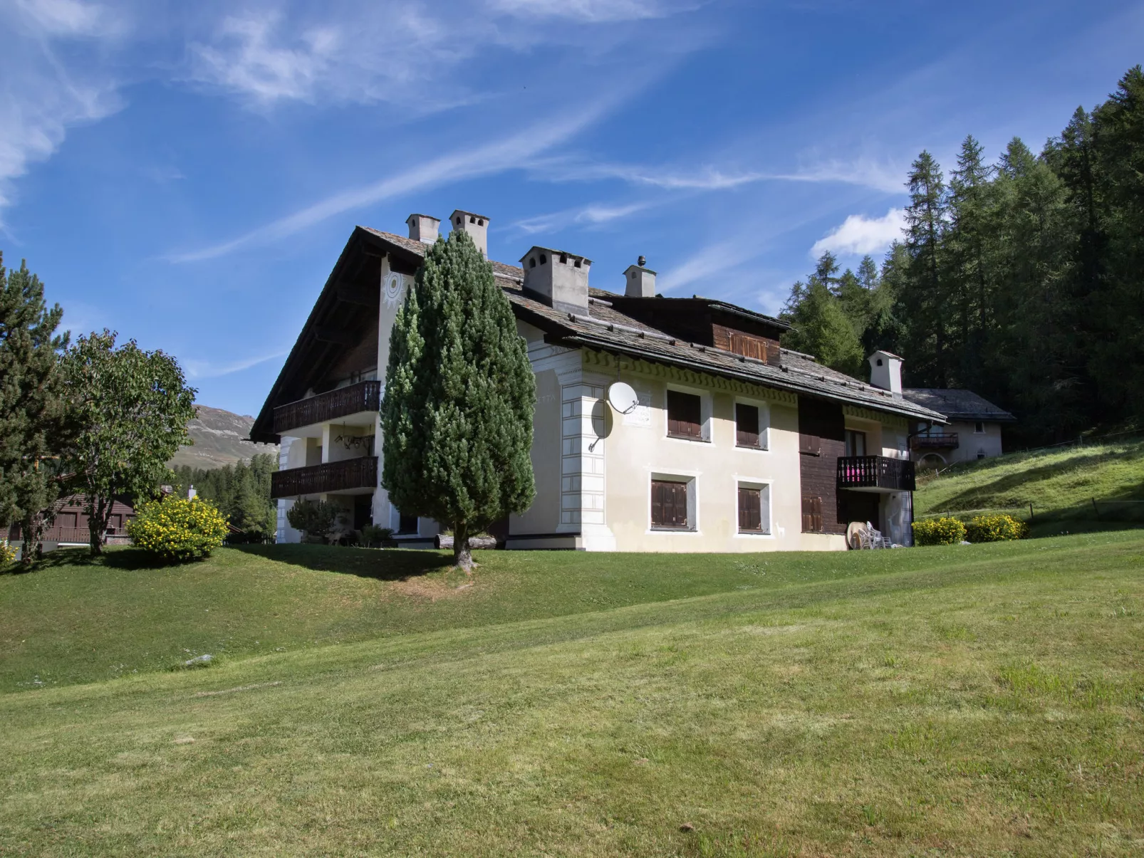 Chesa La Sajetta 12-Buiten