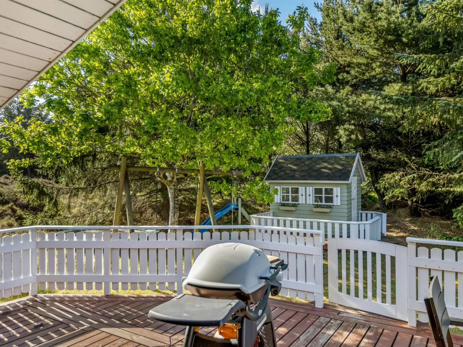 "Karlotta" - 2.2km from the sea