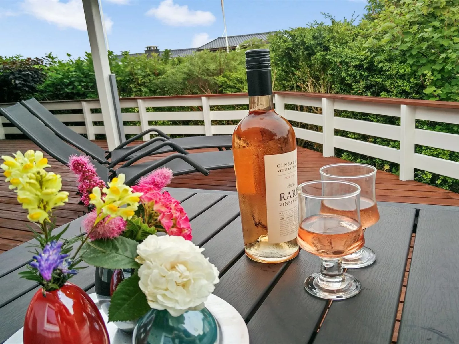 "Stenkil" - 250m from the sea