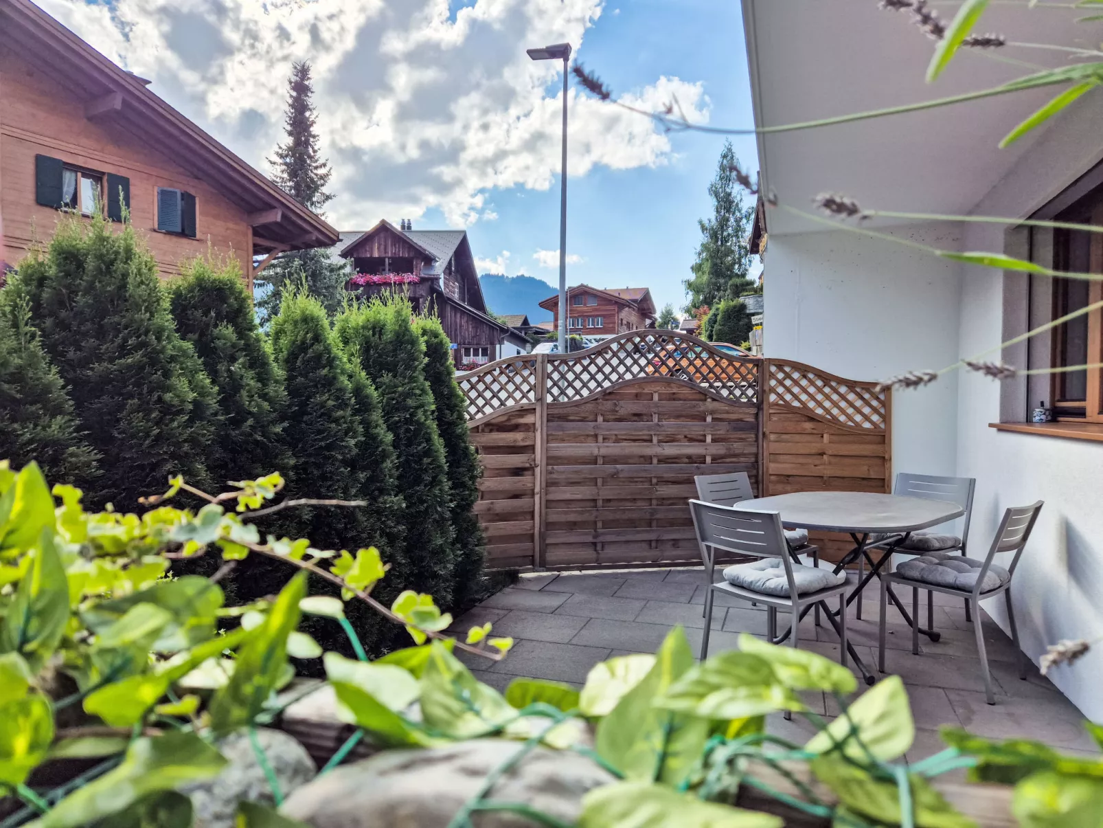 Chalet La Muntaniala-Buiten