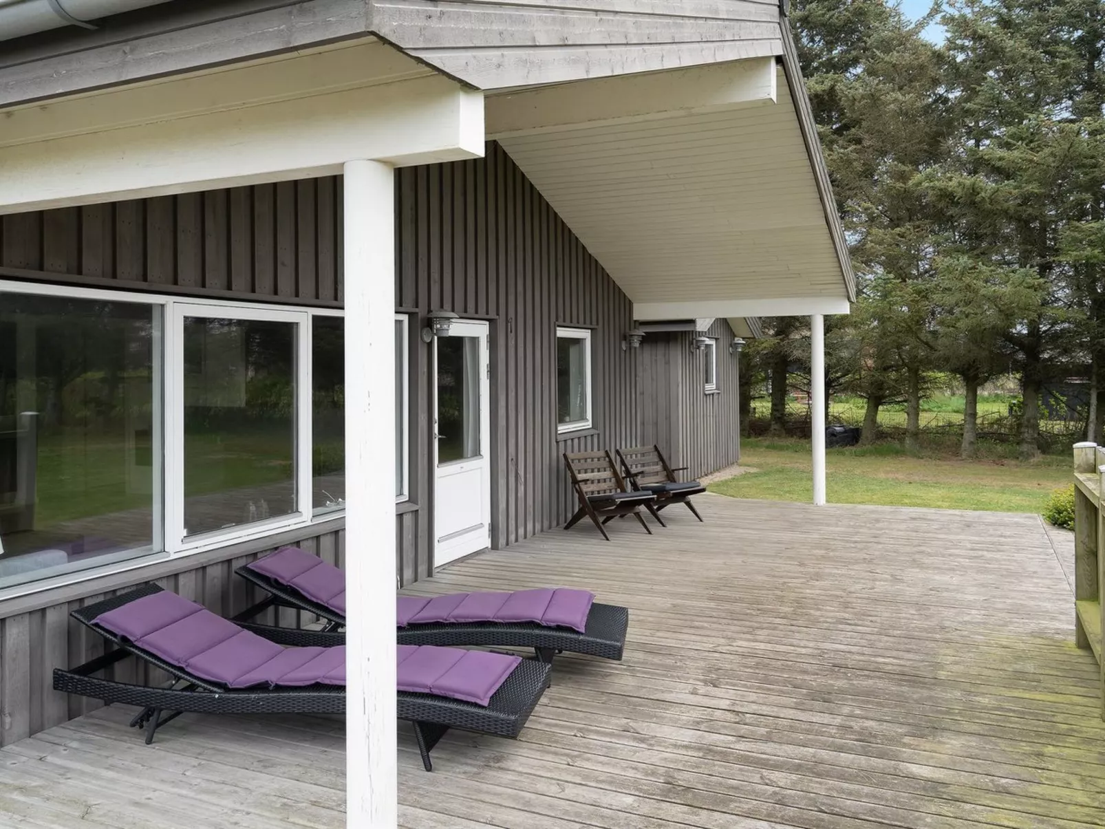 "Aarthi" - 637m from the sea