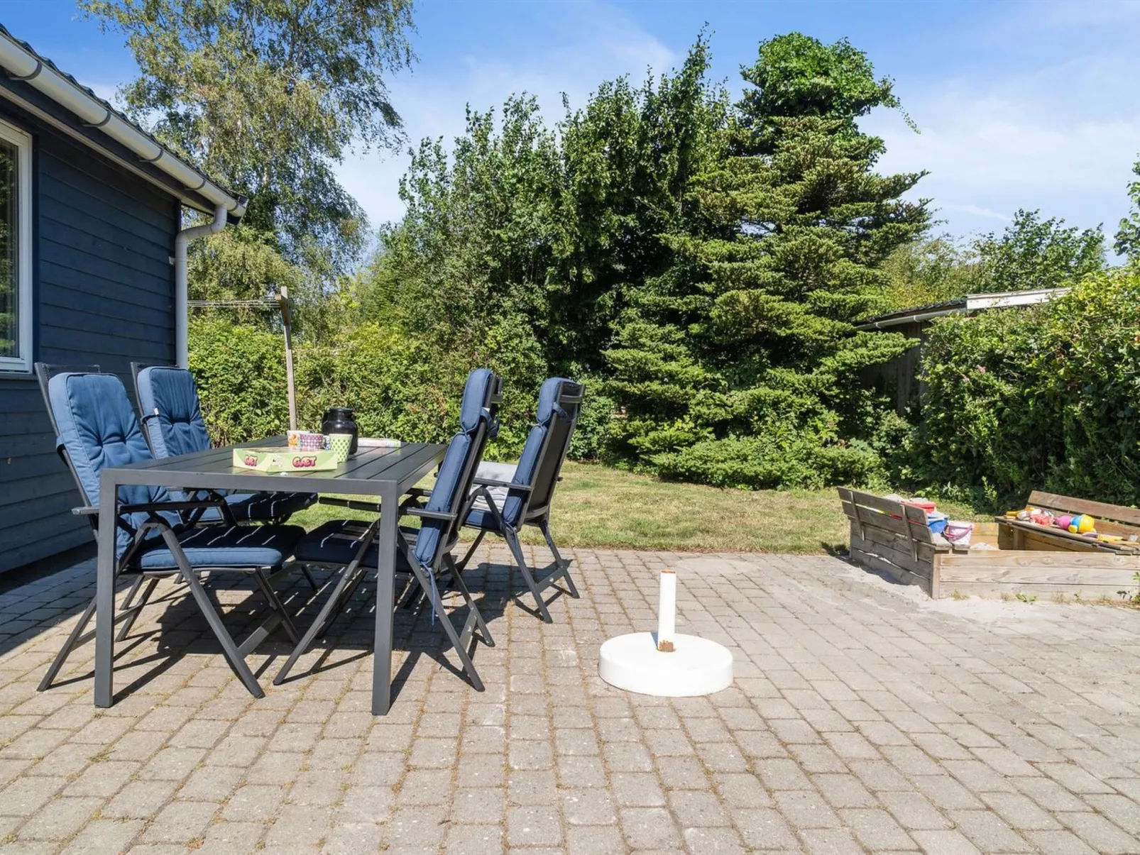 "Winona" - 300m from the sea-Buiten