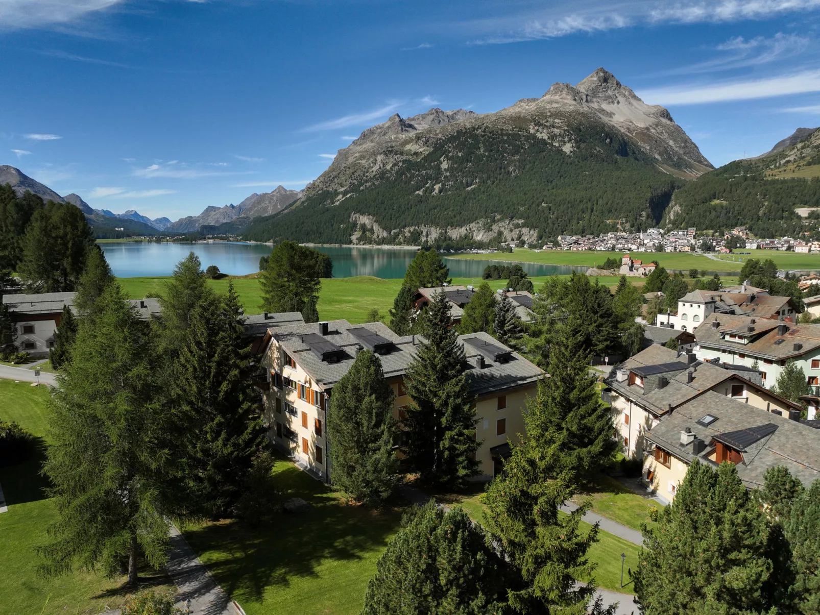 Chesa Nair 9D-Buiten