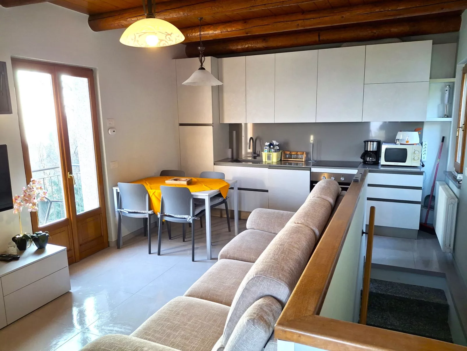 Lo Scoiattolo-Binnen