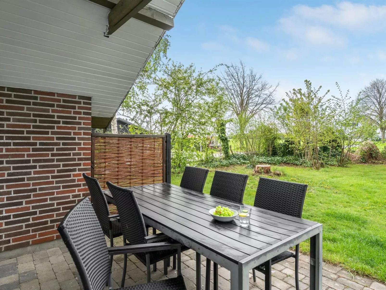 "Skalk" - 300m from the sea