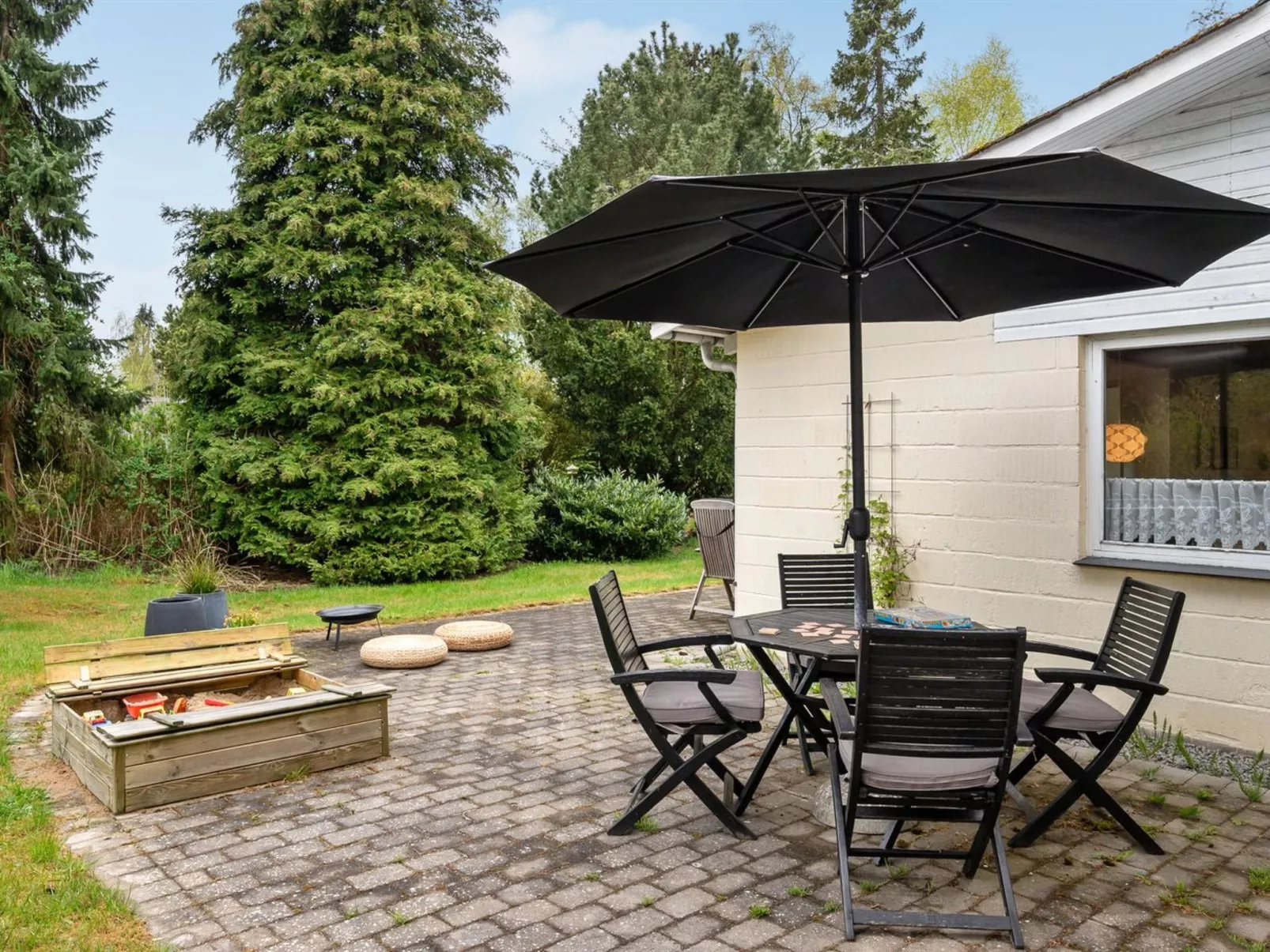 "Arnulf" - 400m from the sea