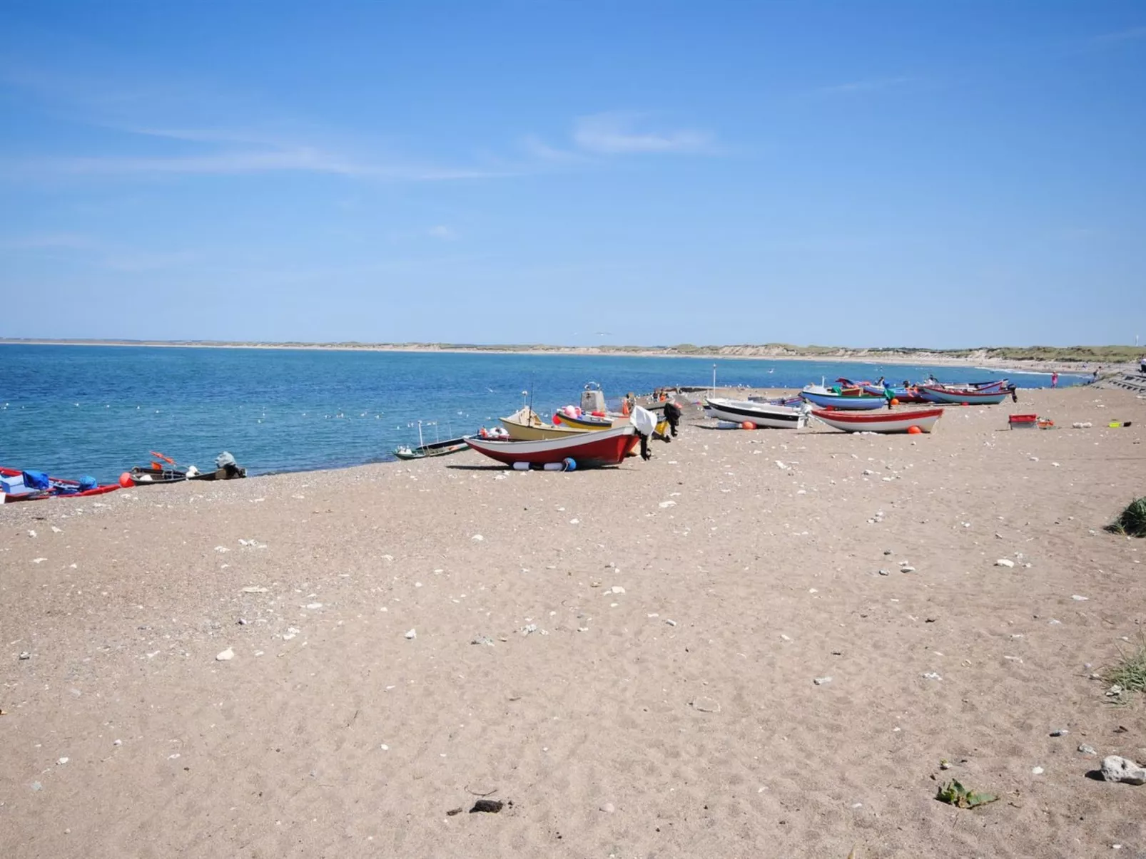 "Suki" - 650m from the sea