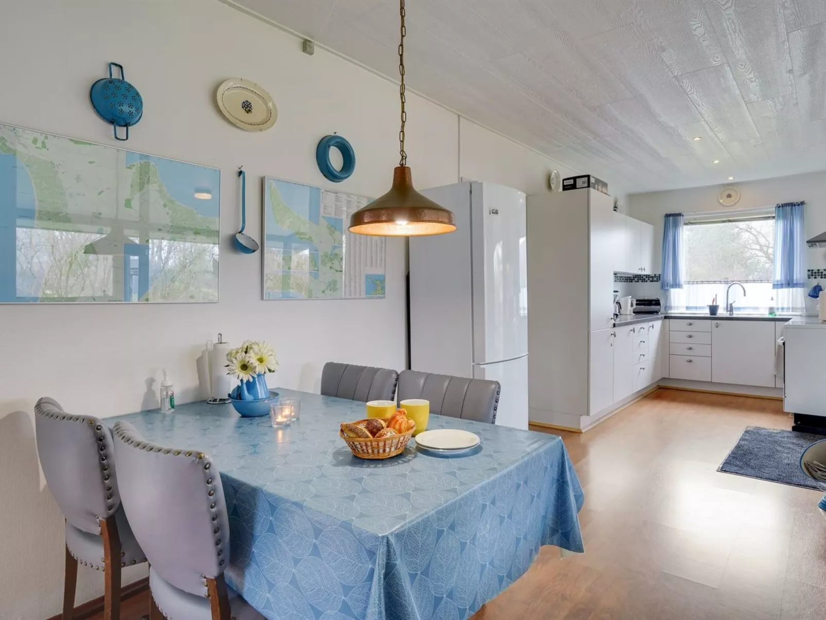 "Simon" - 225m from the sea