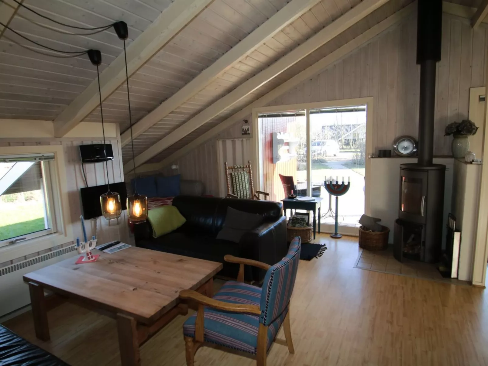 "Akari" - 400m from the sea