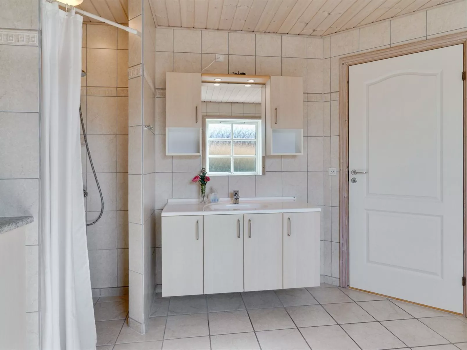 "Brigitta" - 1.5km from the sea