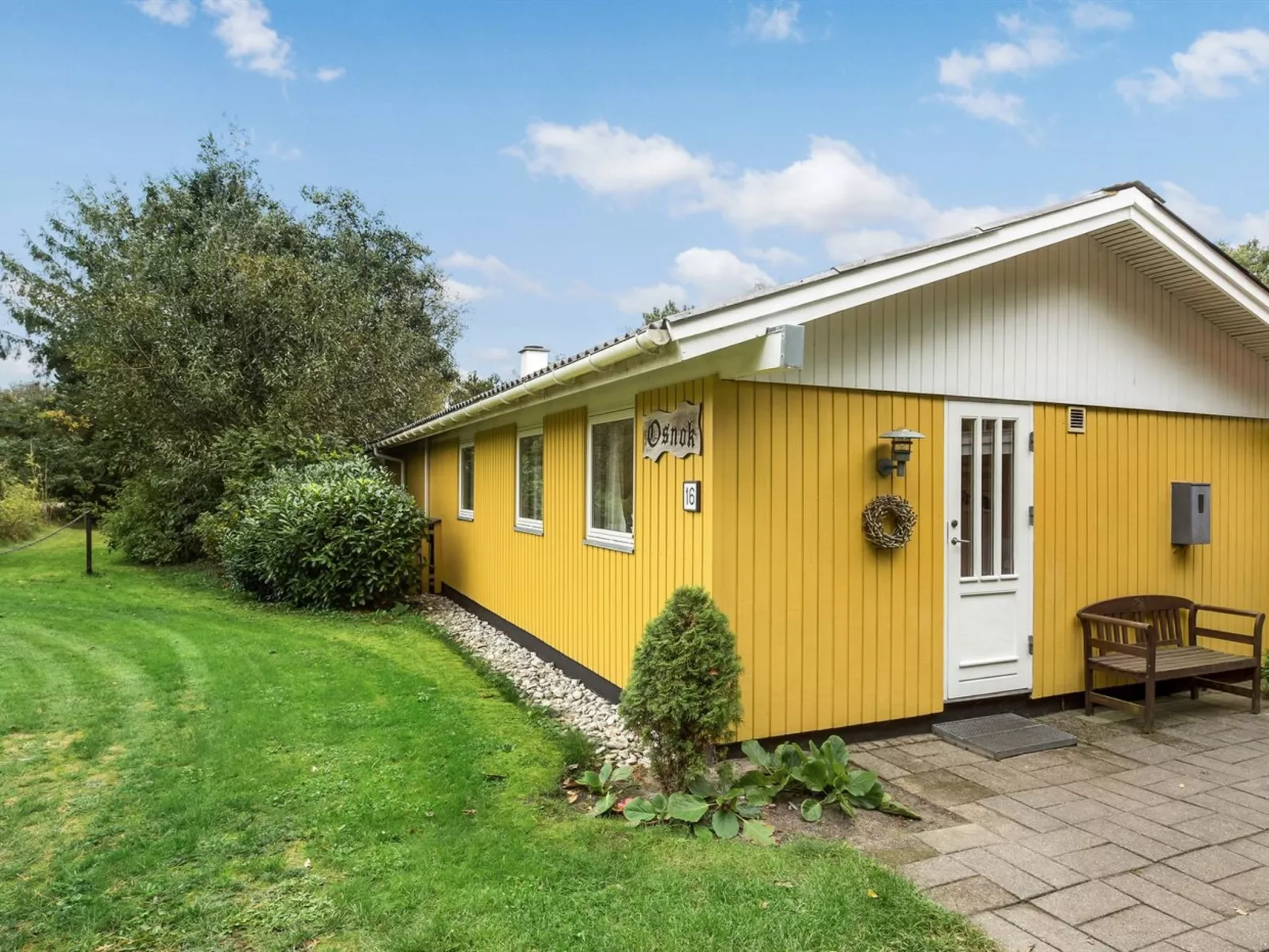 "Arnelung" - 1.9km from the sea