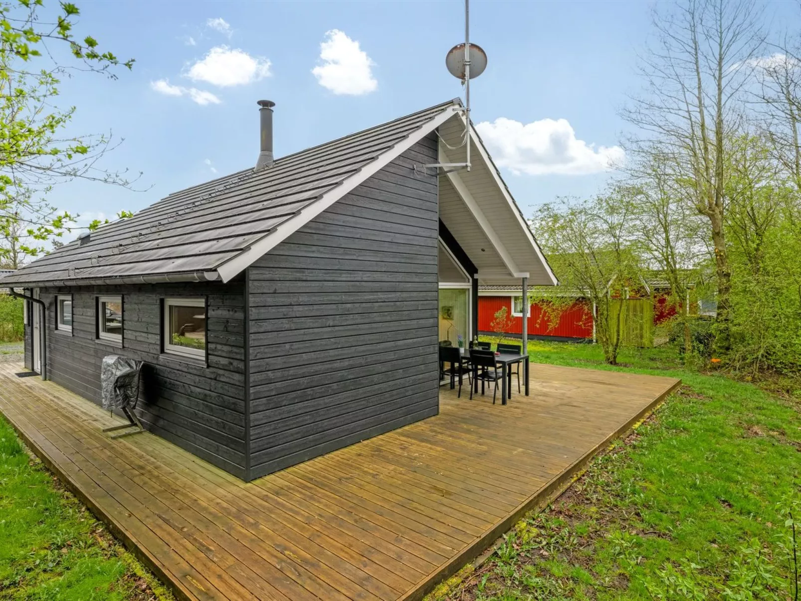 "Ketilbiorn" - 1.2km to the fjord