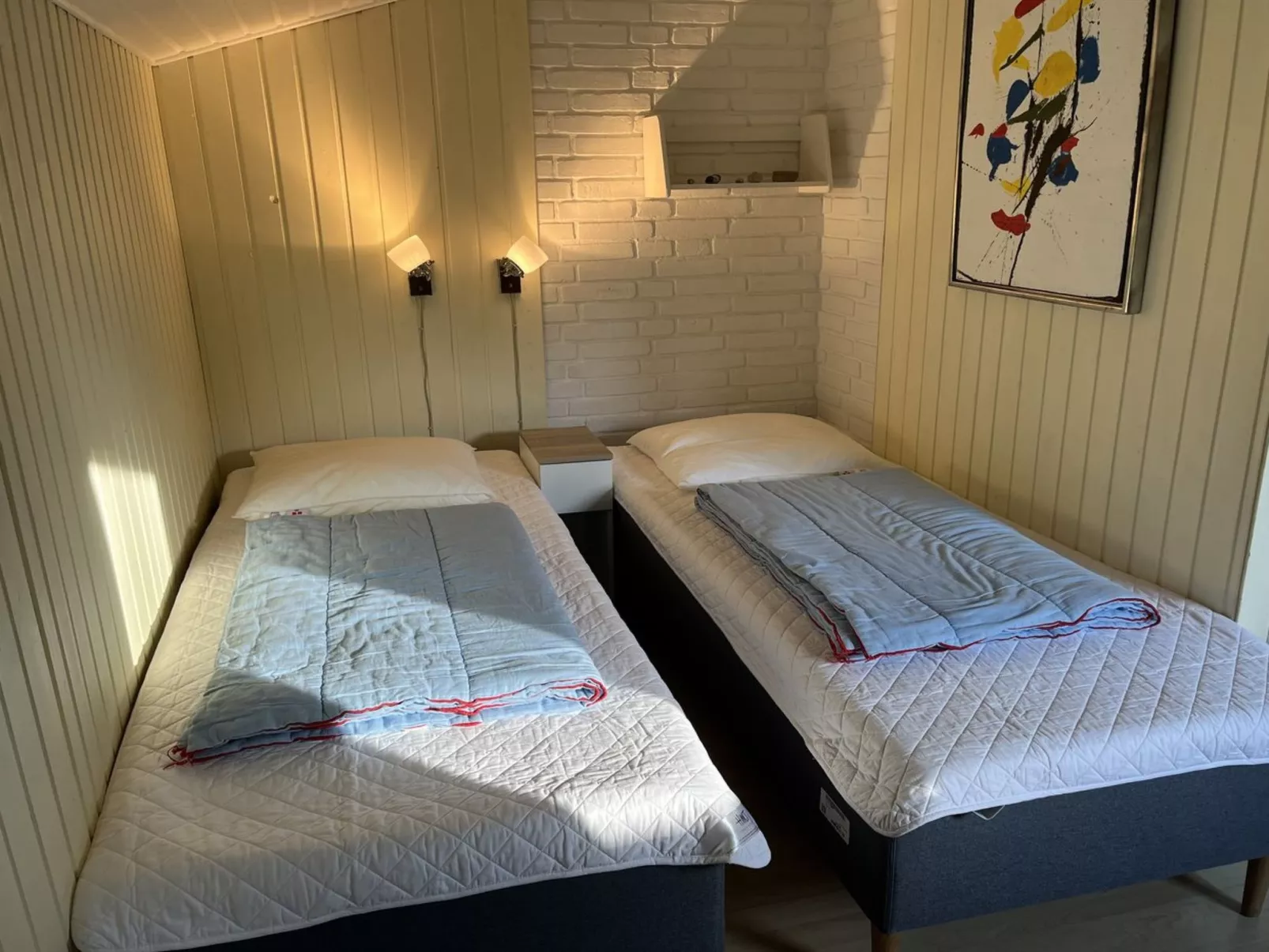 "Eddy" - 50m from the sea