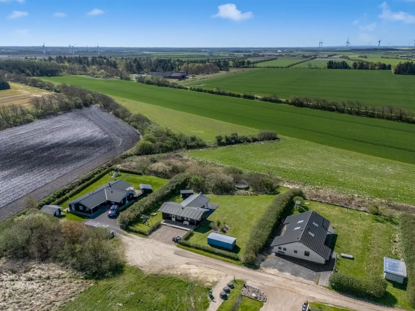 "Holm" - 700m to the fjord-Buiten