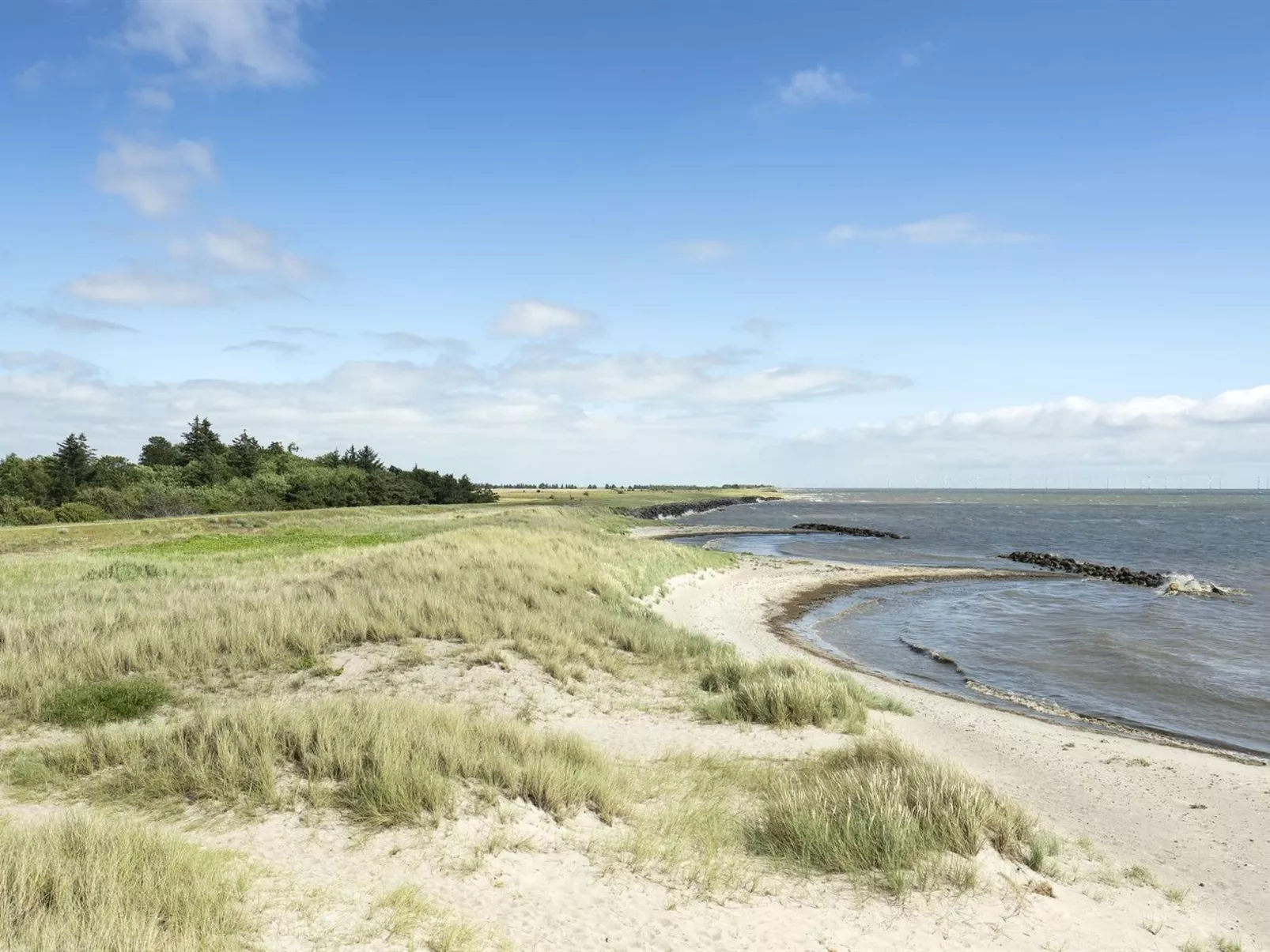 "Hughe" - 300m from the sea