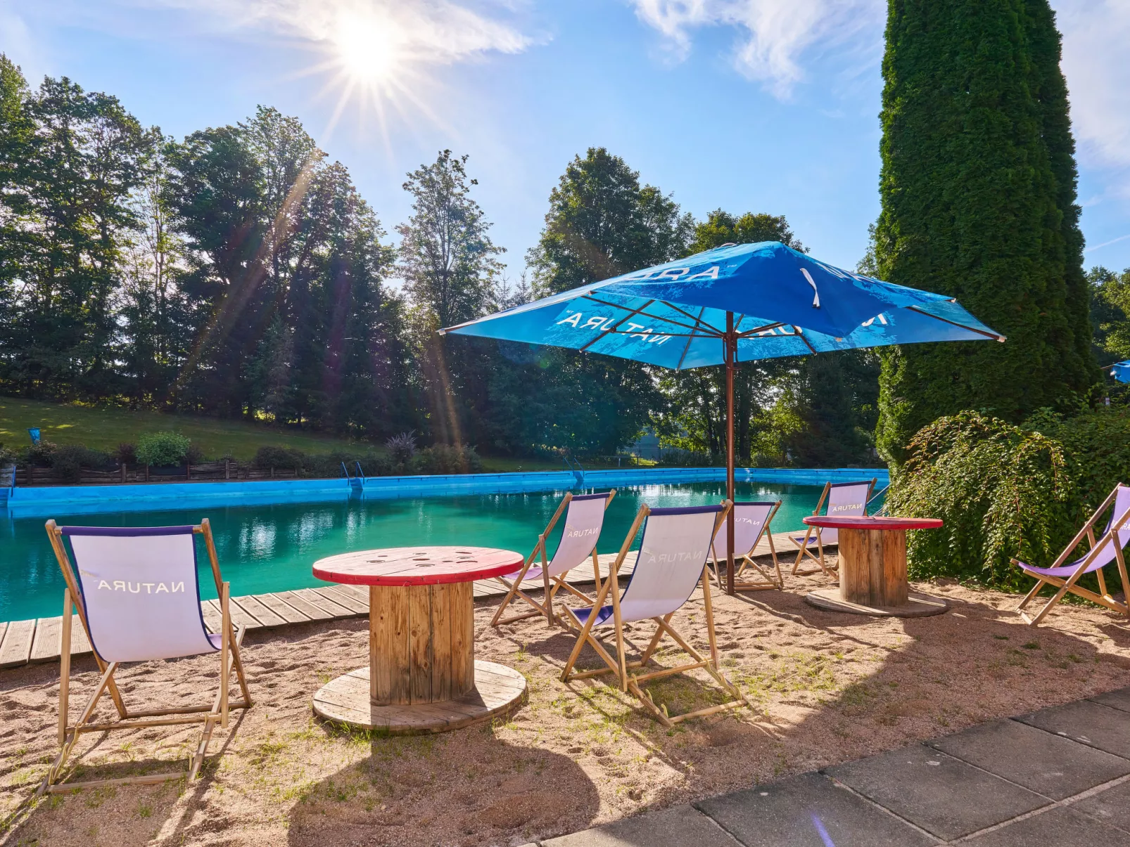 Luxe Timber Lodge & Pet Retreat-Buiten