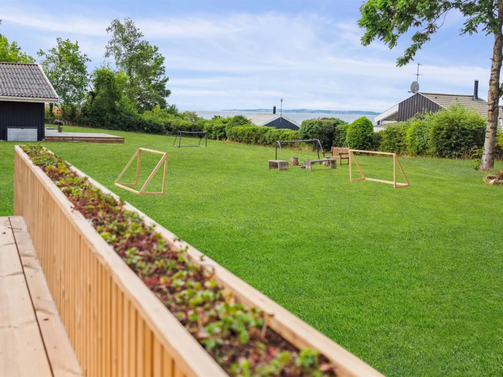 "Edina" - 350m from the sea