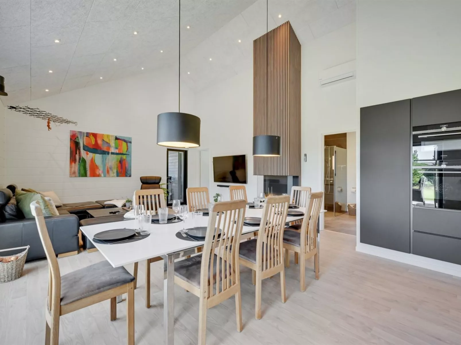 "Tinella" - 250m to the fjord