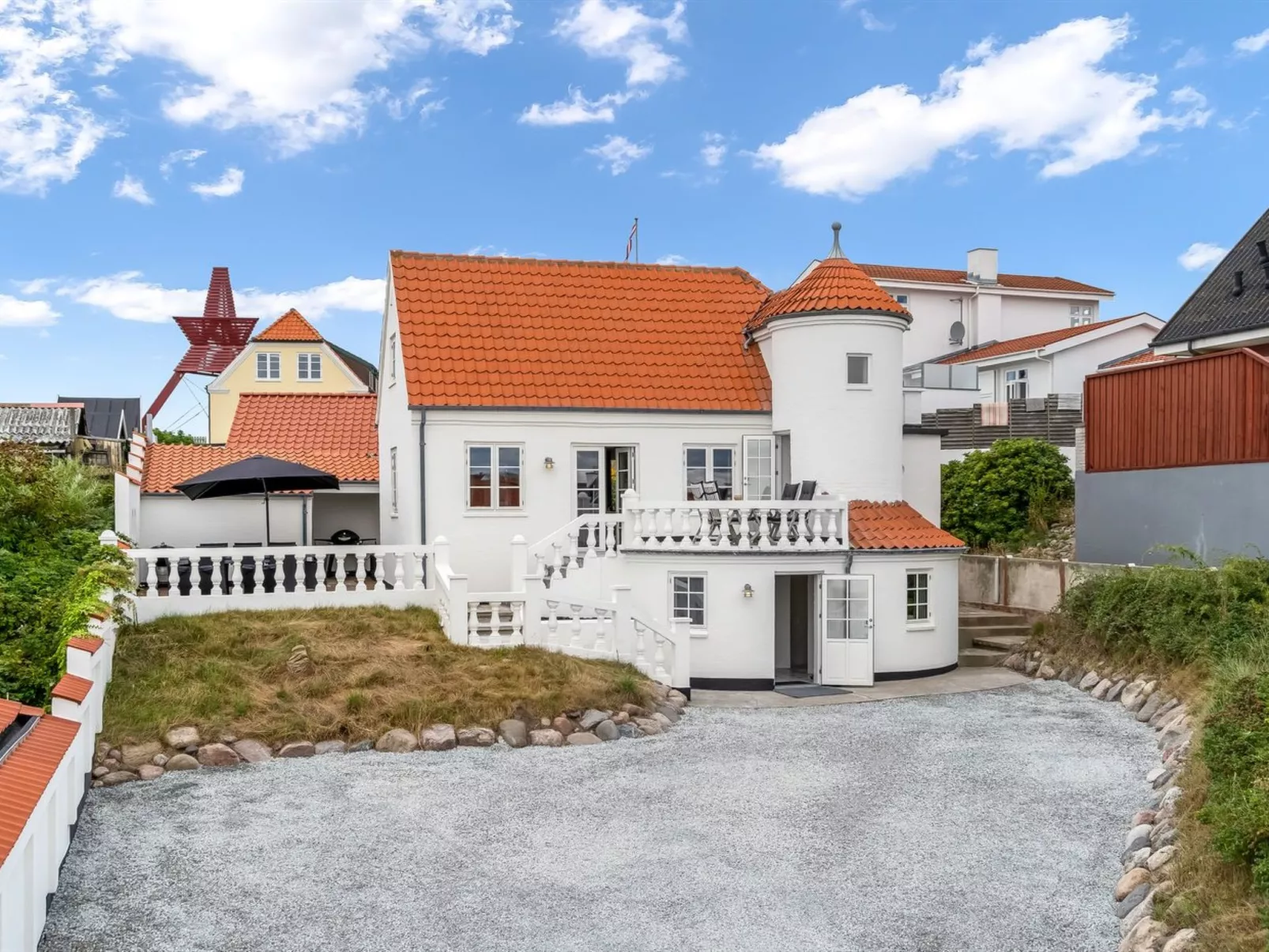 "Edmond" - 150m from the sea