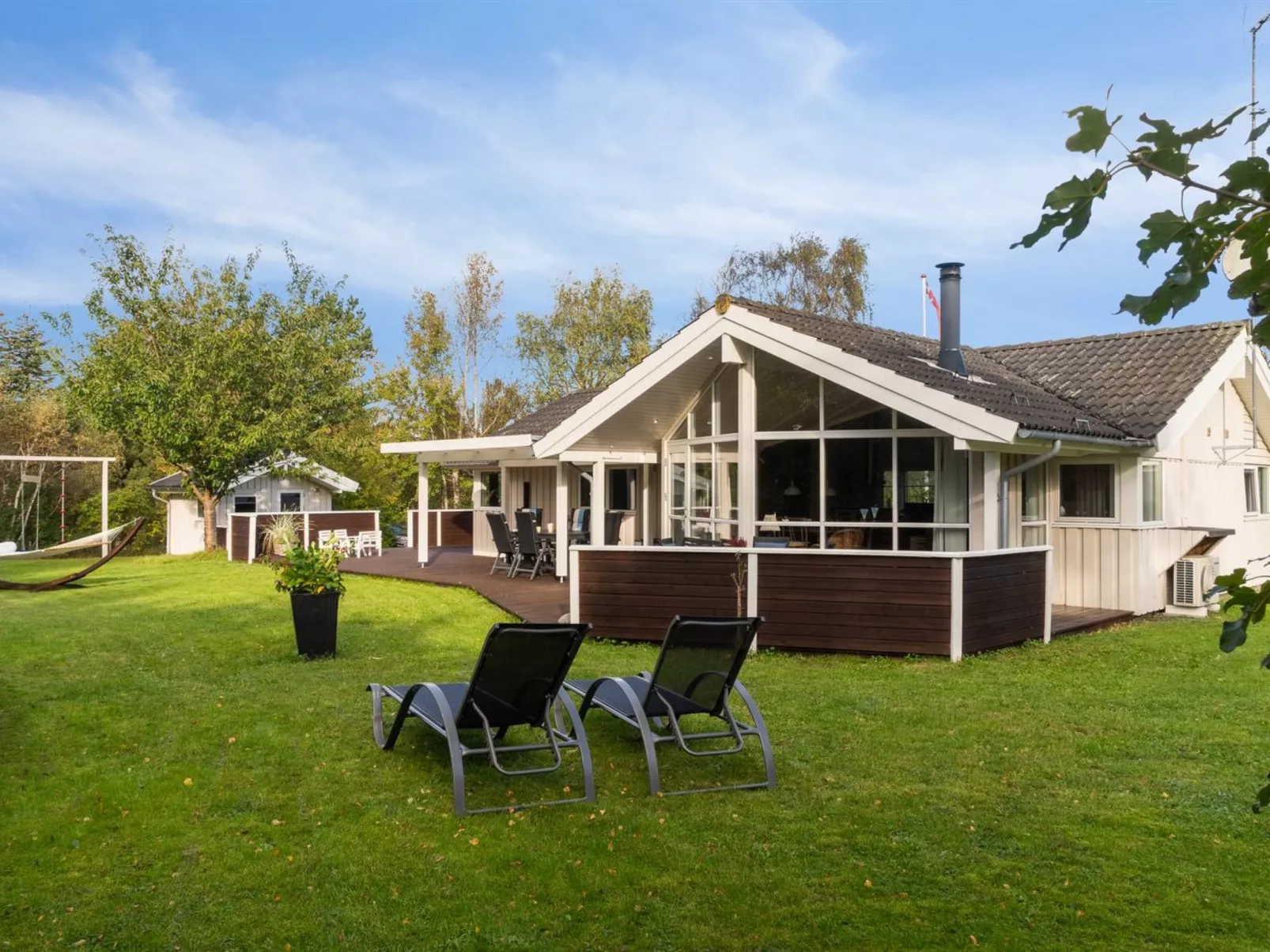 "Hilaria" - 1.4km from the sea