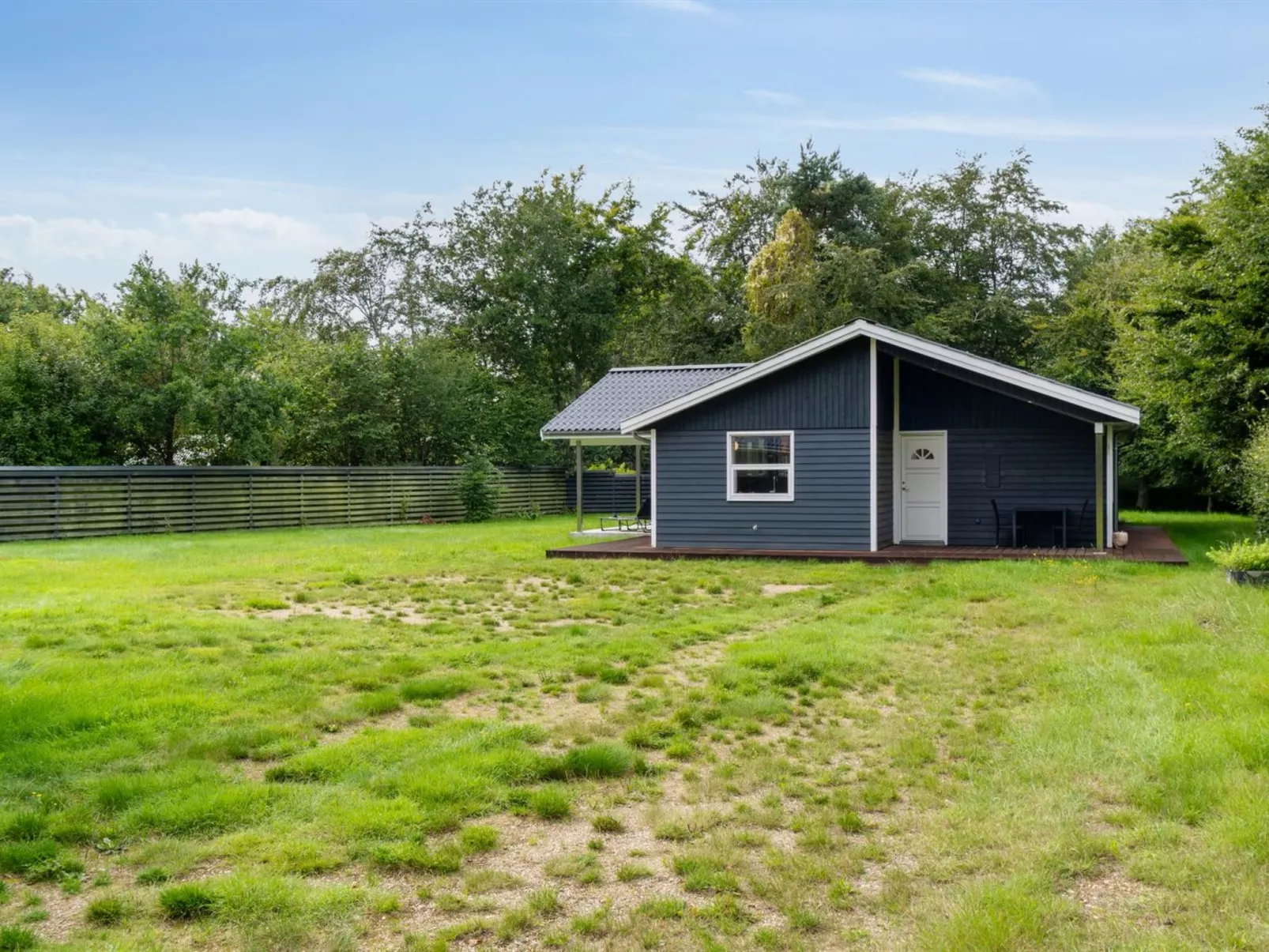 "Gisl" - 1.3km from the sea