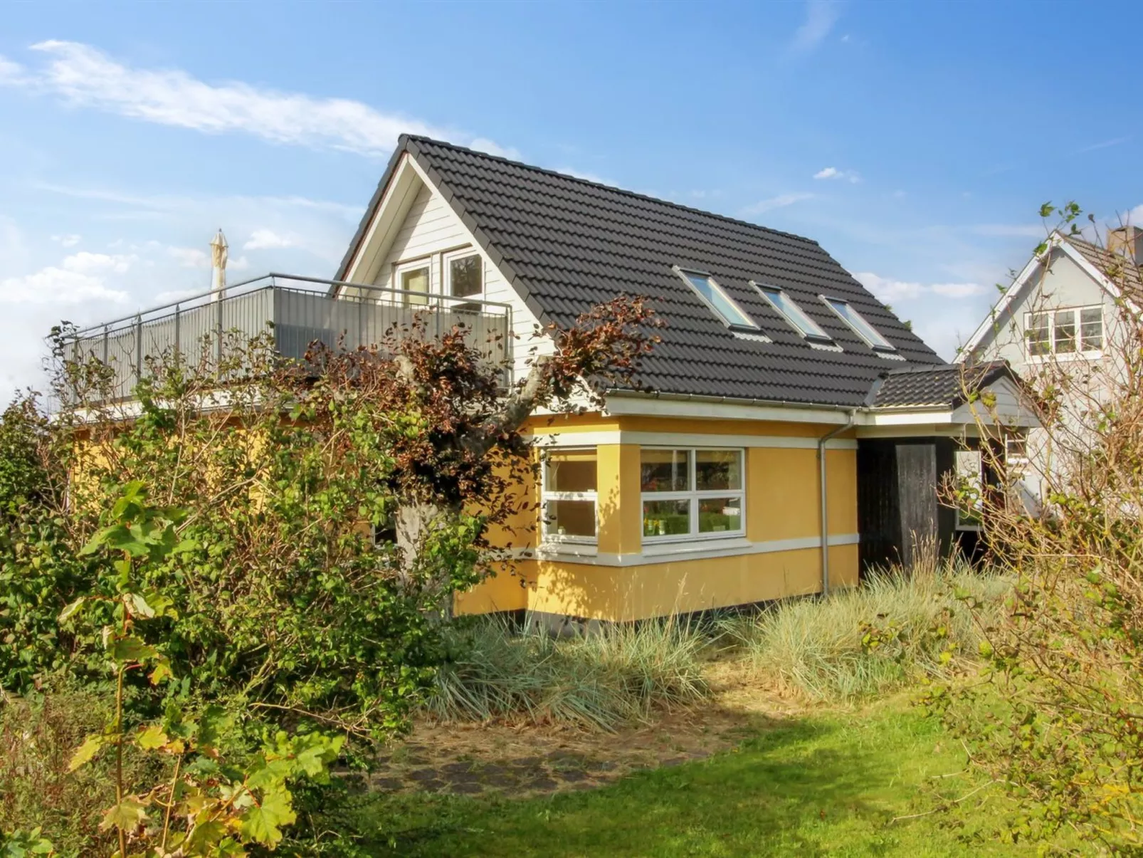 "Thorgny" - 900m from the sea