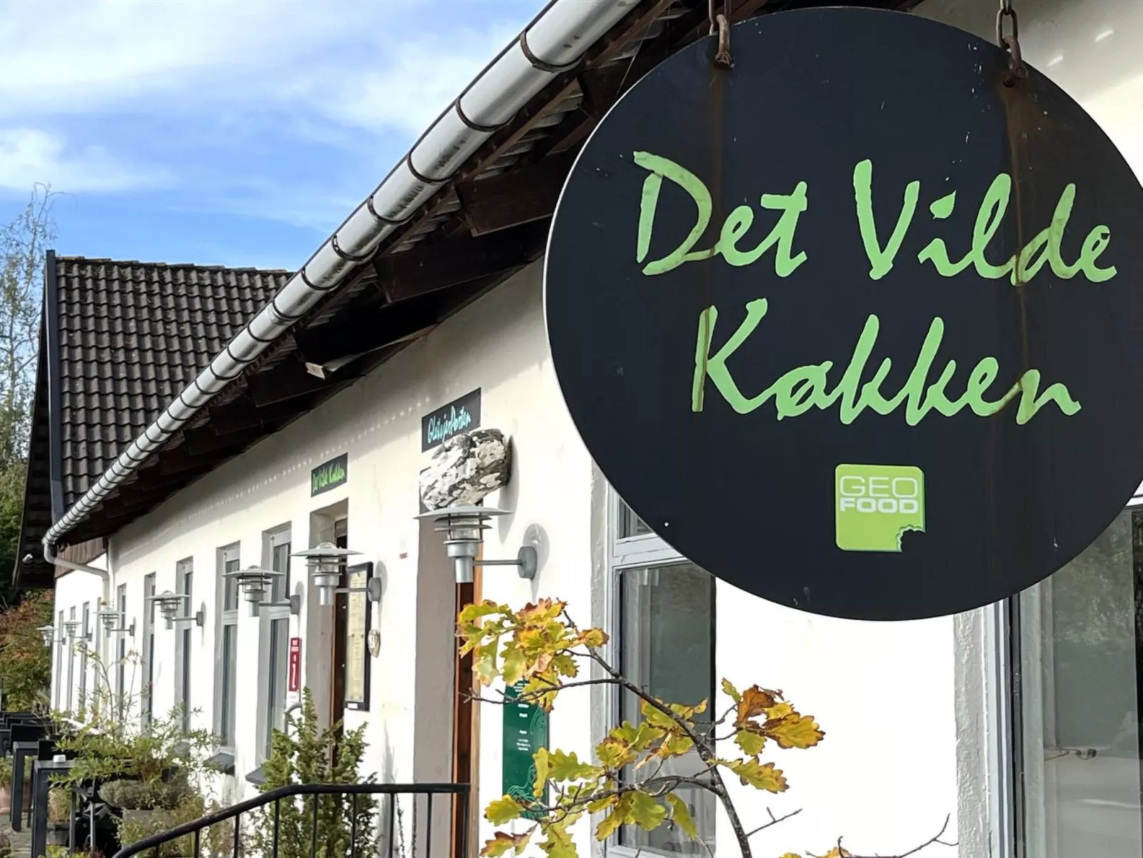 "Myra" - 425m from the sea