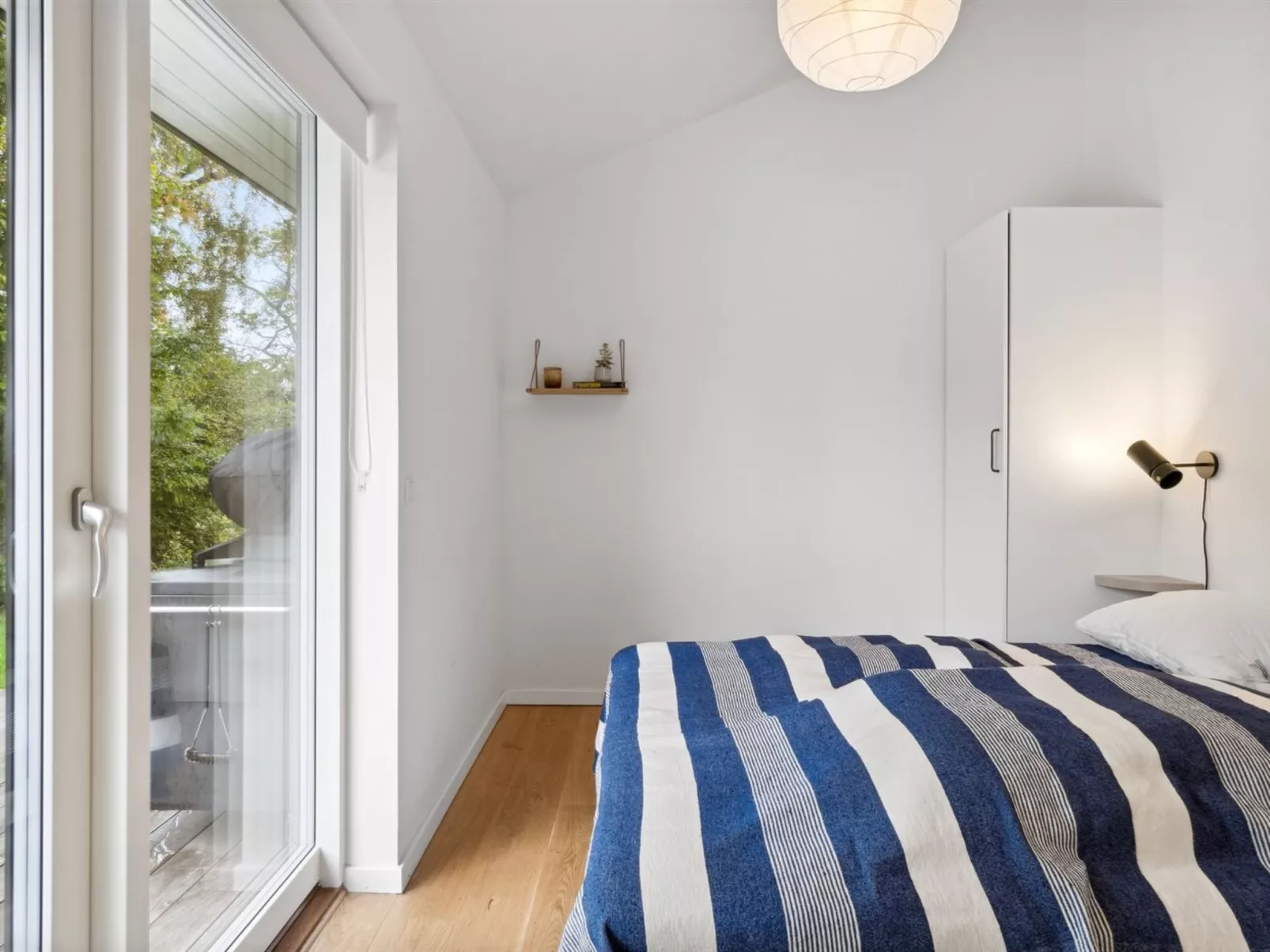 "Tessa" - 1.6km from the sea