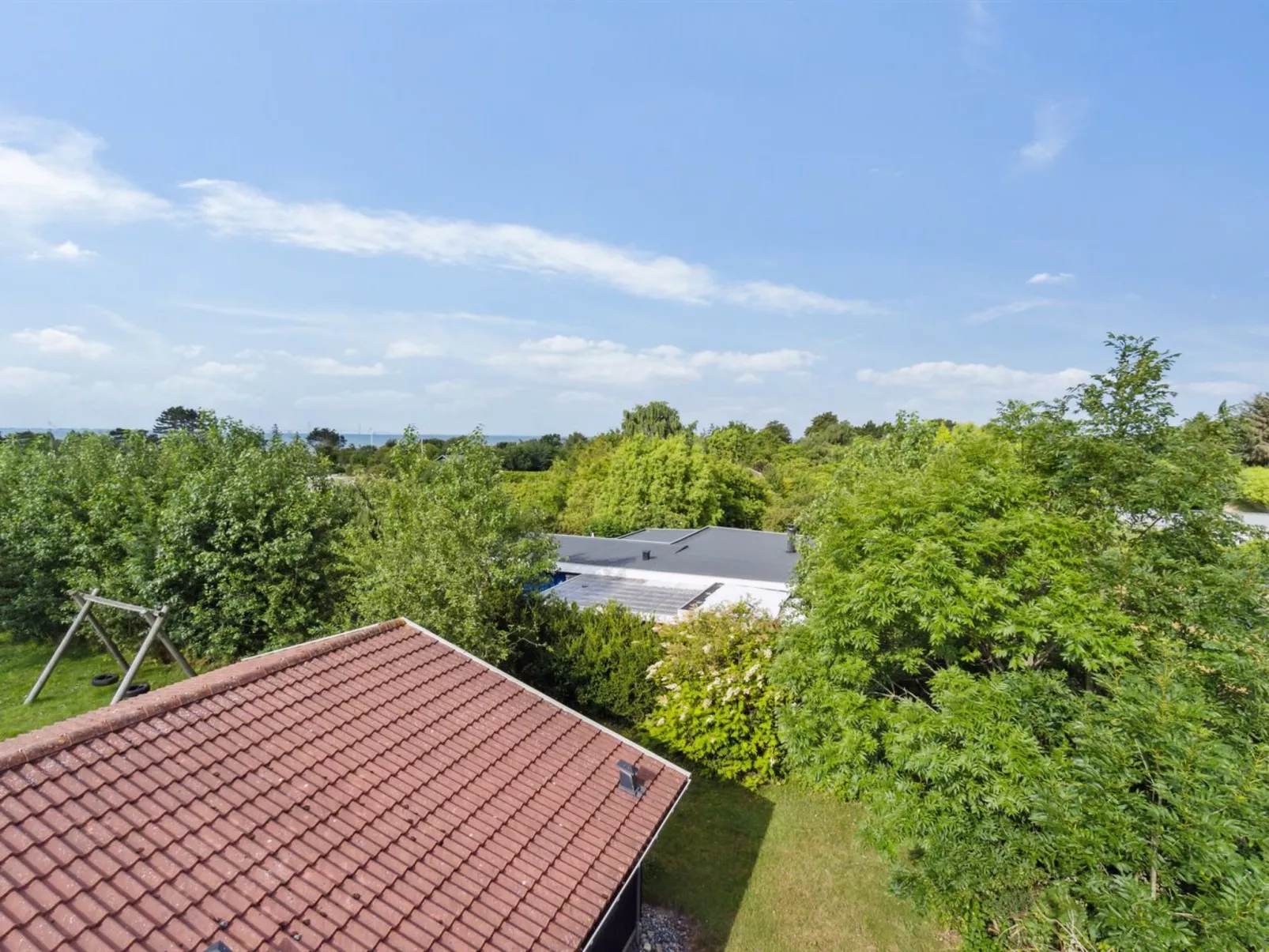 "Isto" - 250m from the sea