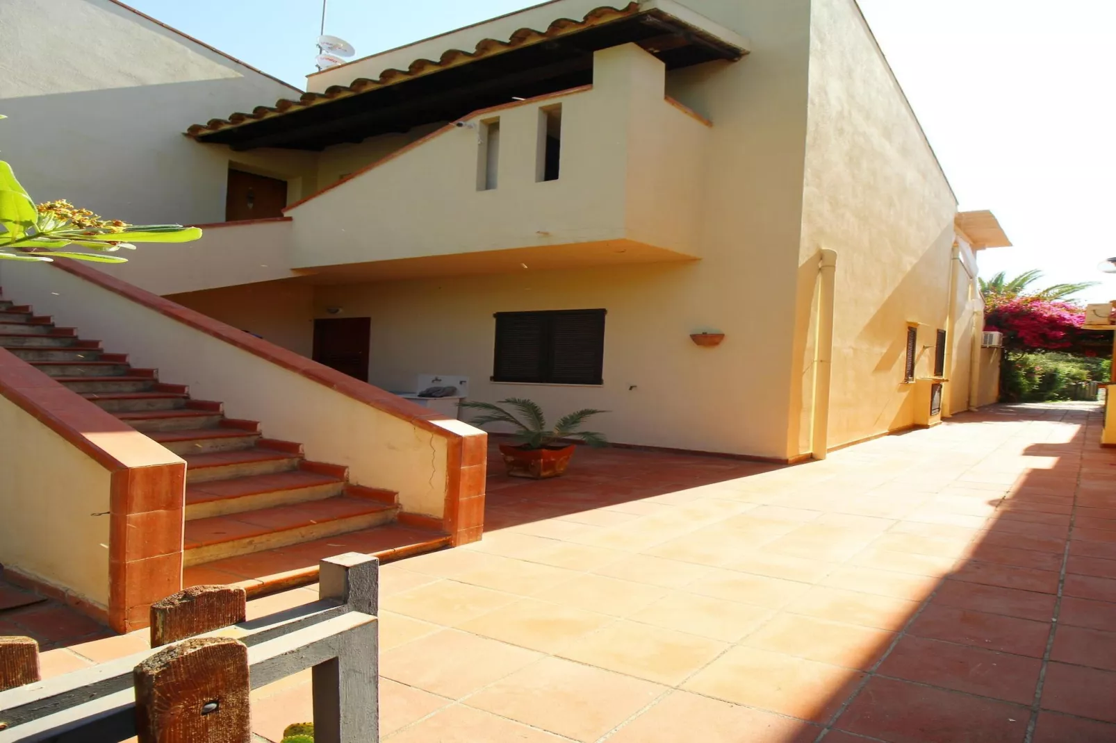 Holiday residence Costa Rei - Wohnung Bilocale Turagri-Buitenkant zomer