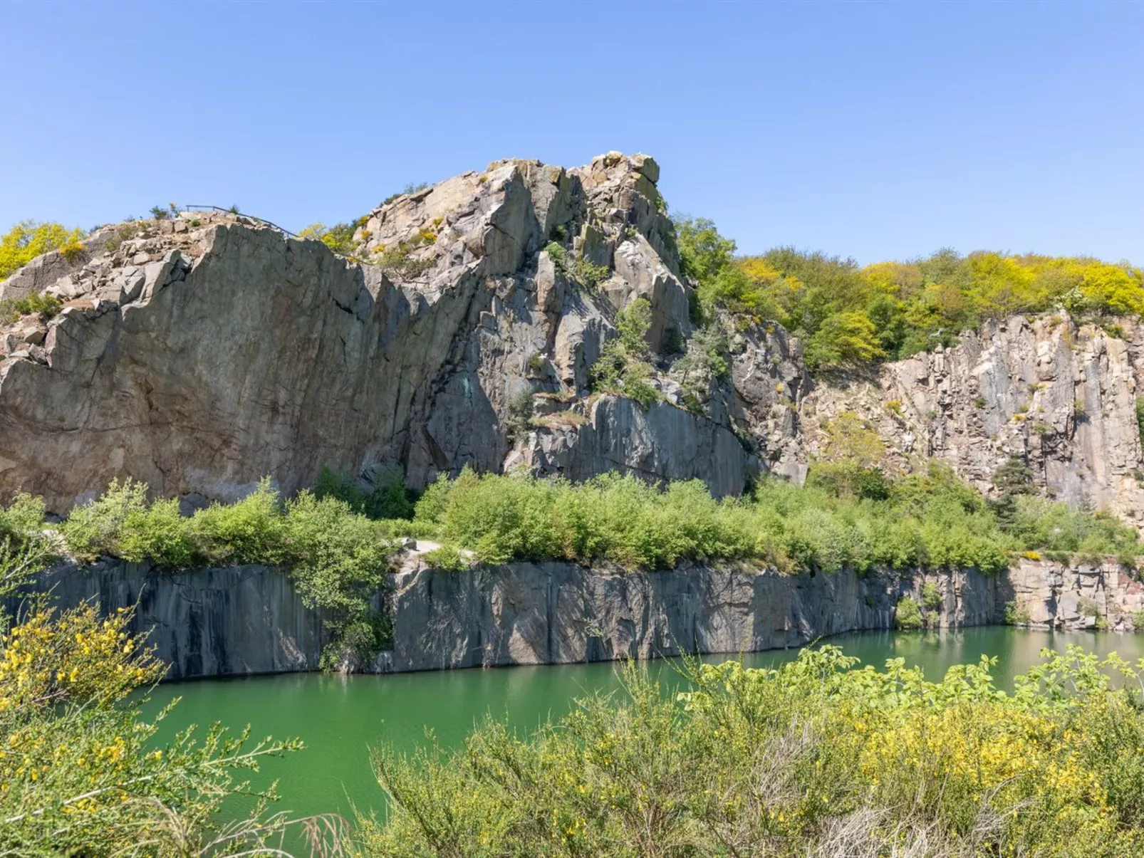 "Sasser" - 450m from the sea