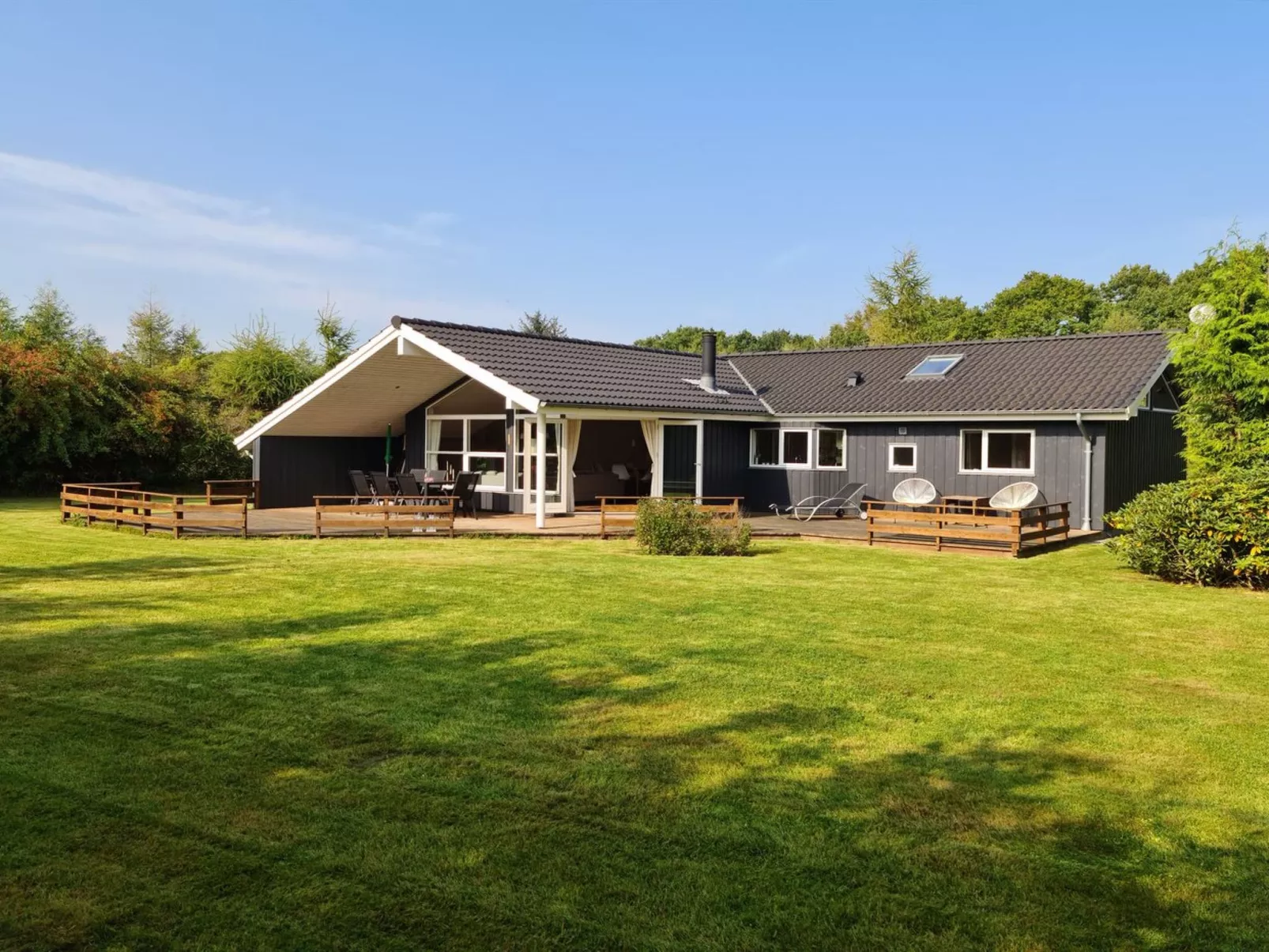 "Anca" - 450m from the sea