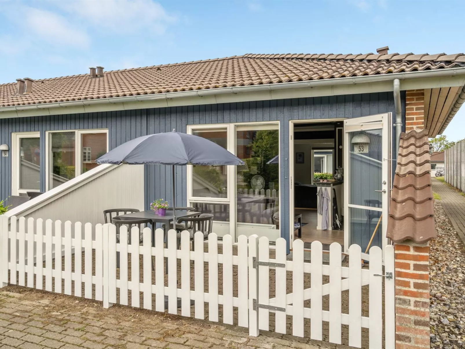 "Ala" - 80m from the sea