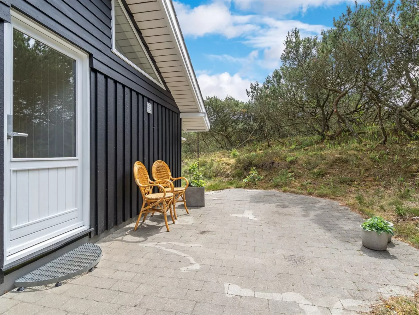 "Jannick" - 1.5km from the sea