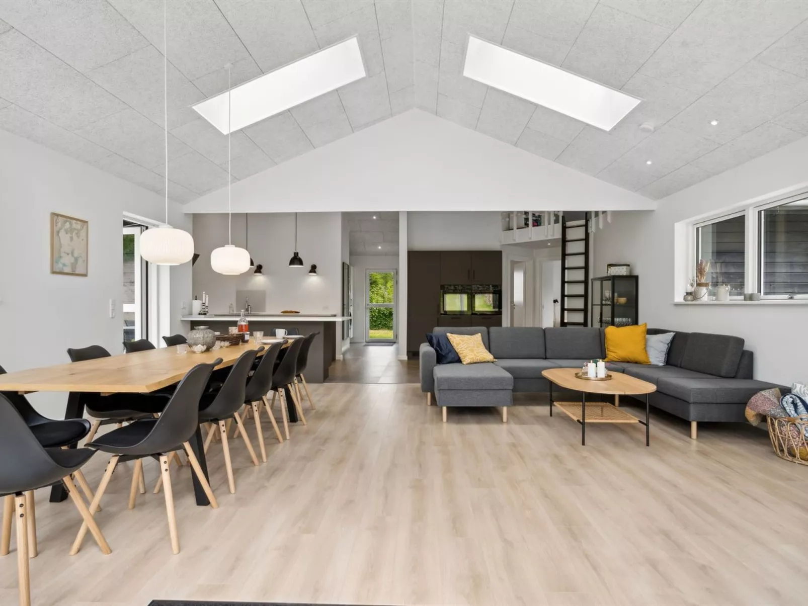 "Norna" - 350m from the sea